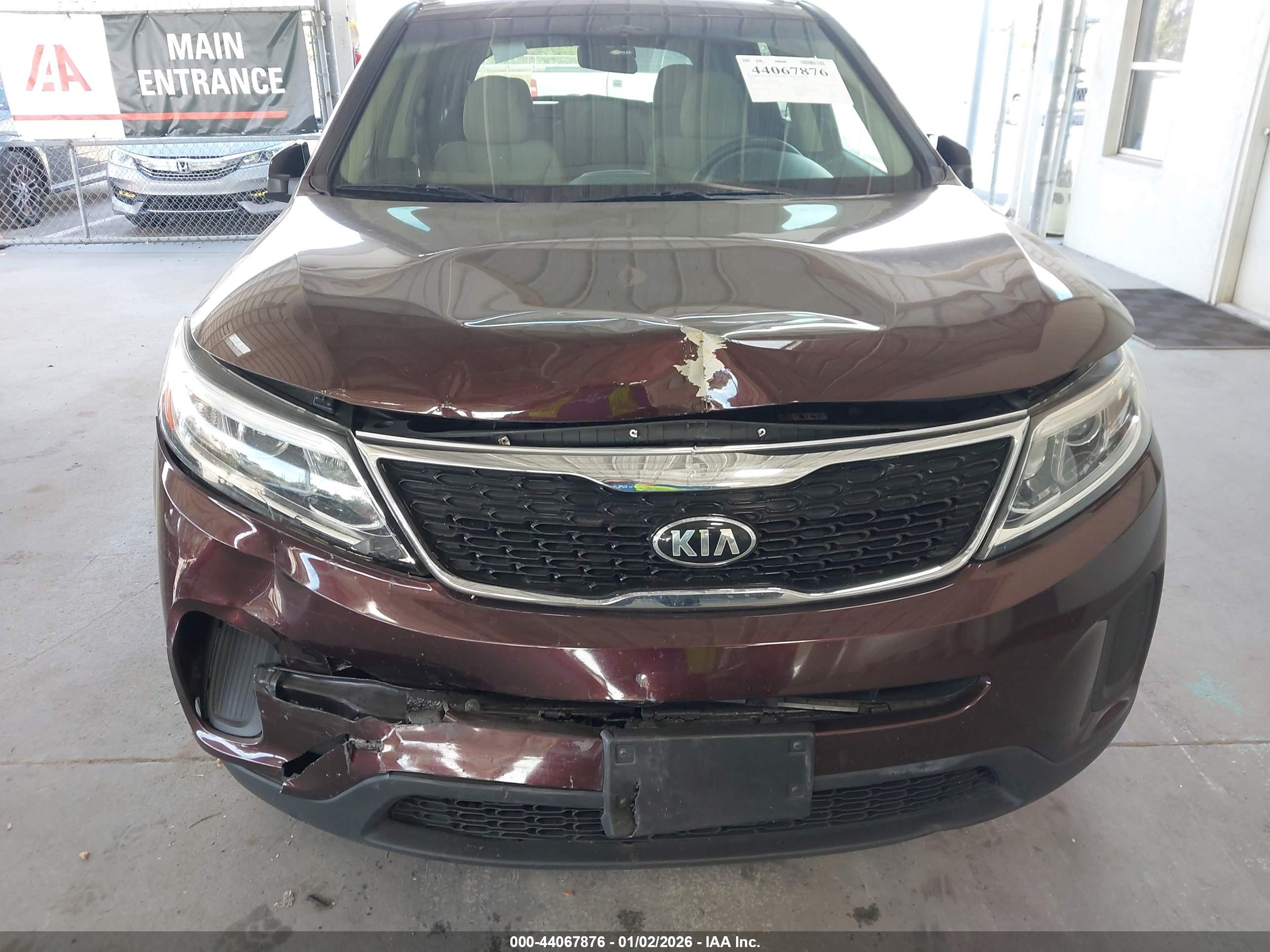 KIA SORENTO image 6