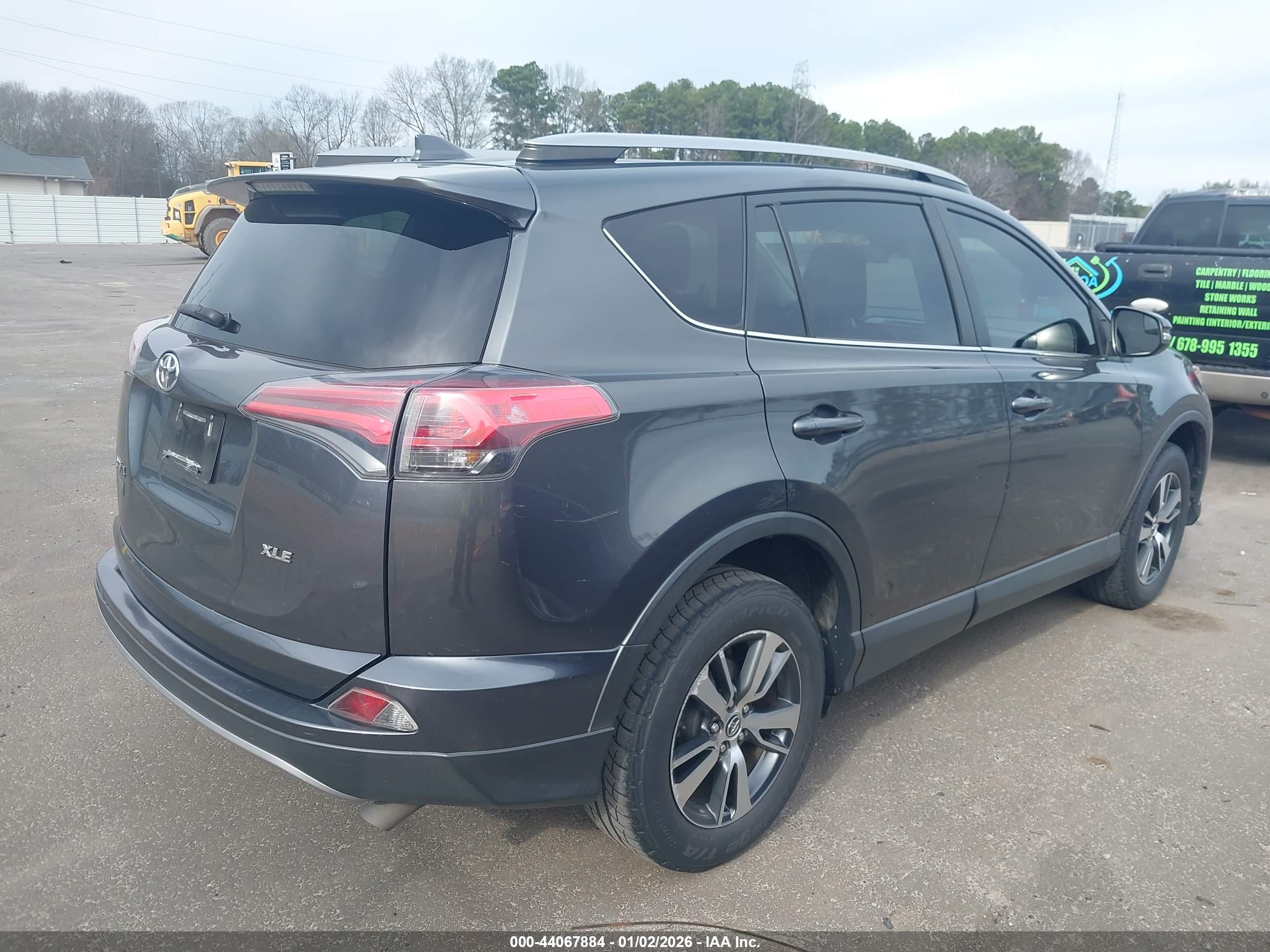 TOYOTA RAV4 image 4