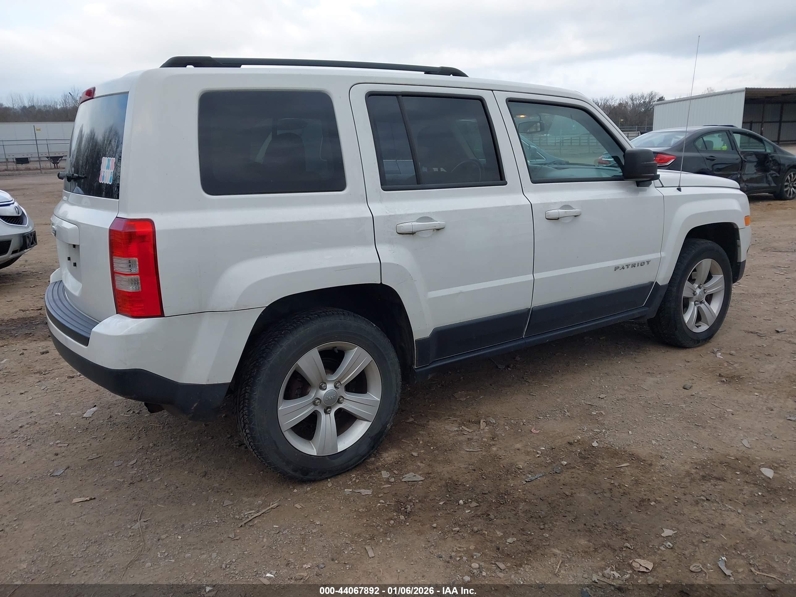 JEEP PATRIOT image 4