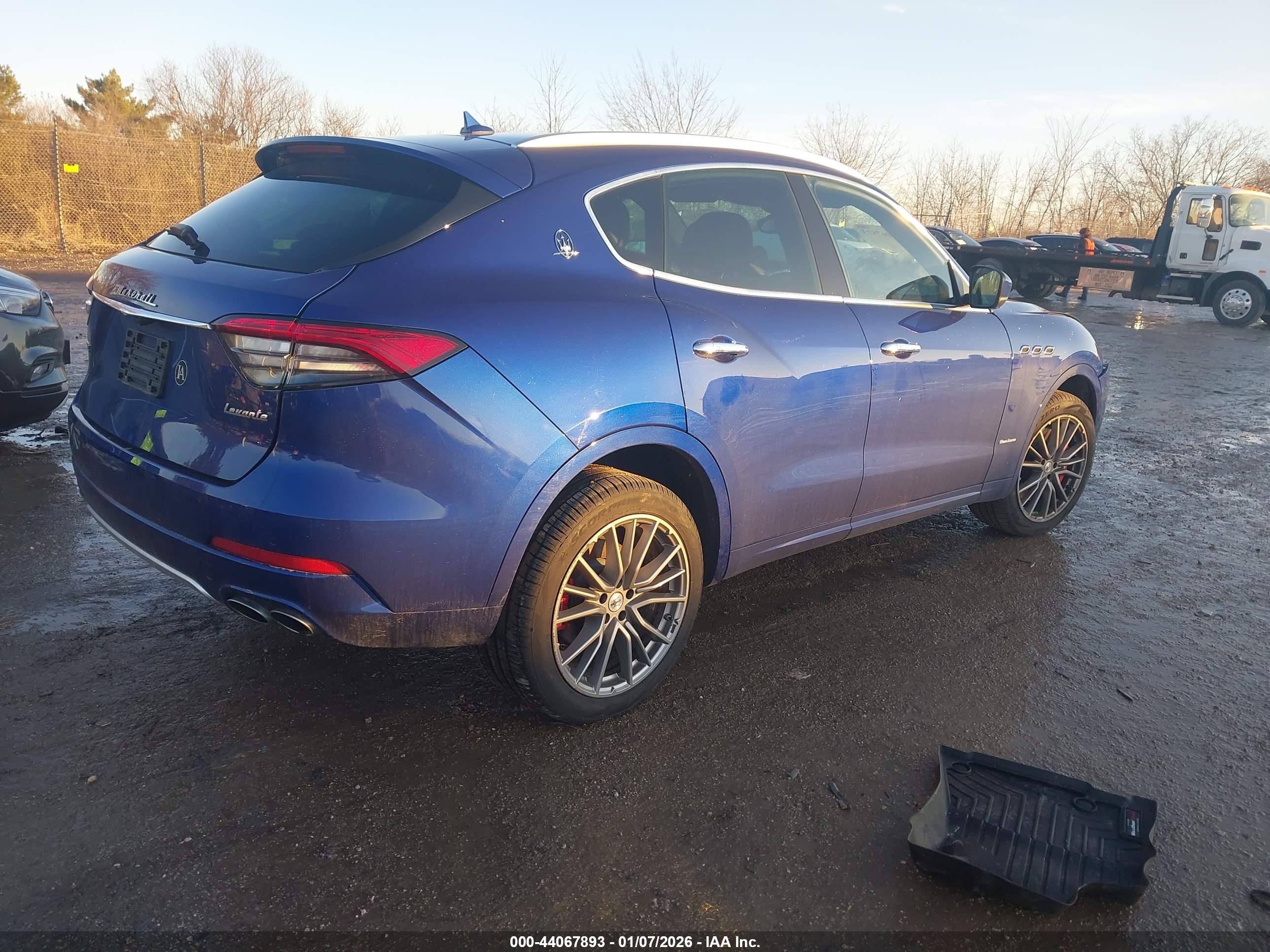 MASERATI LEVANTE image 4
