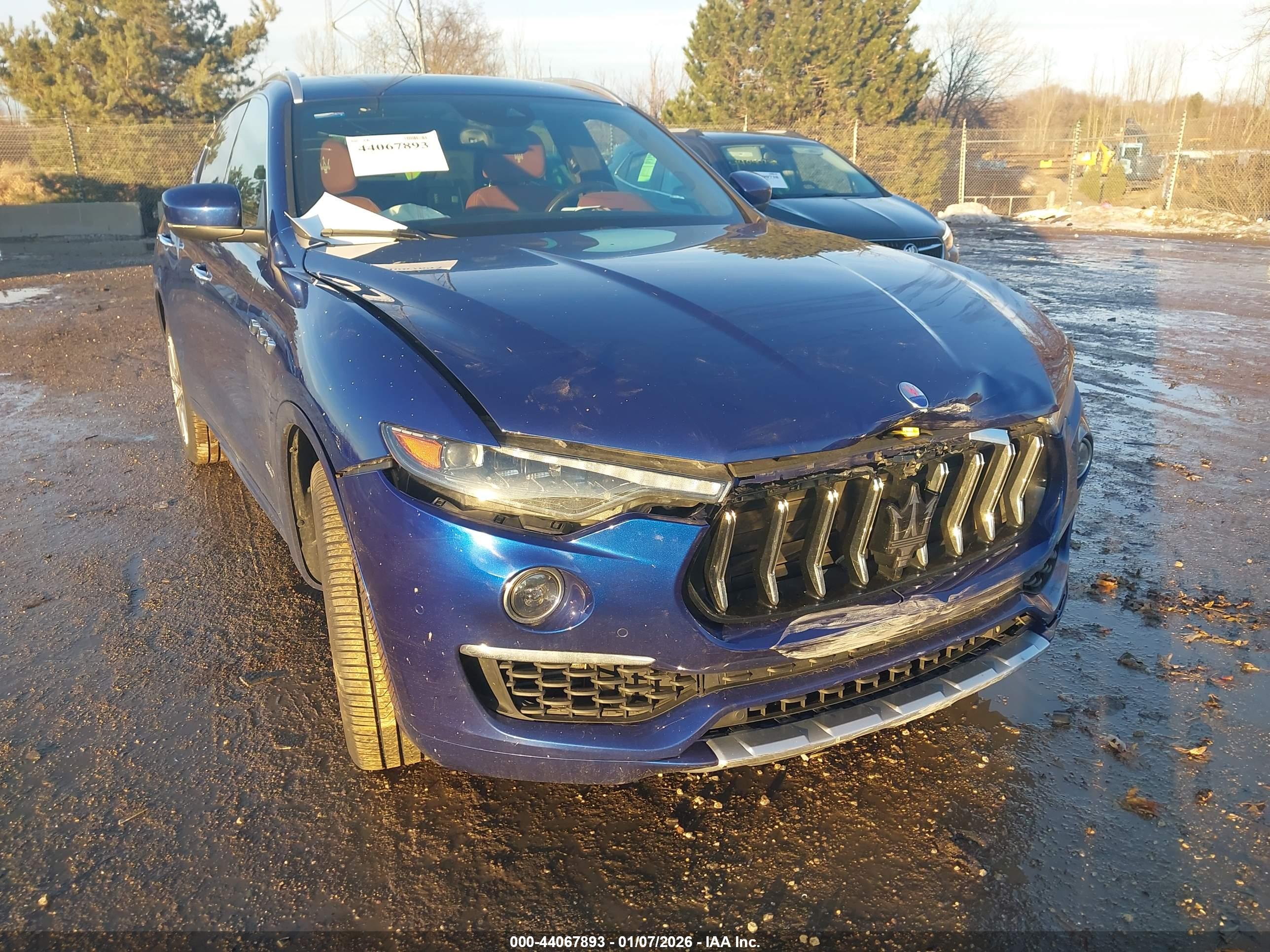 MASERATI LEVANTE image 6