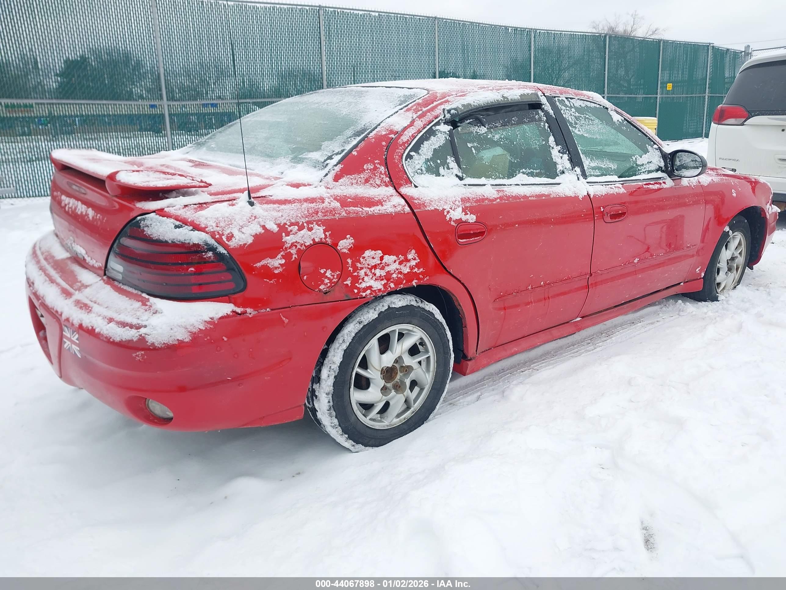 PONTIAC GRAND image 4