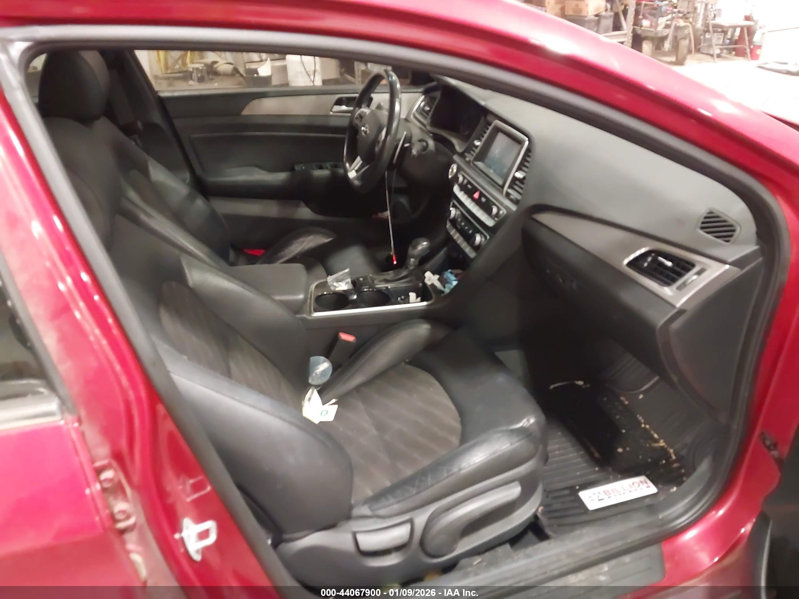 HYUNDAI SONATA image 5