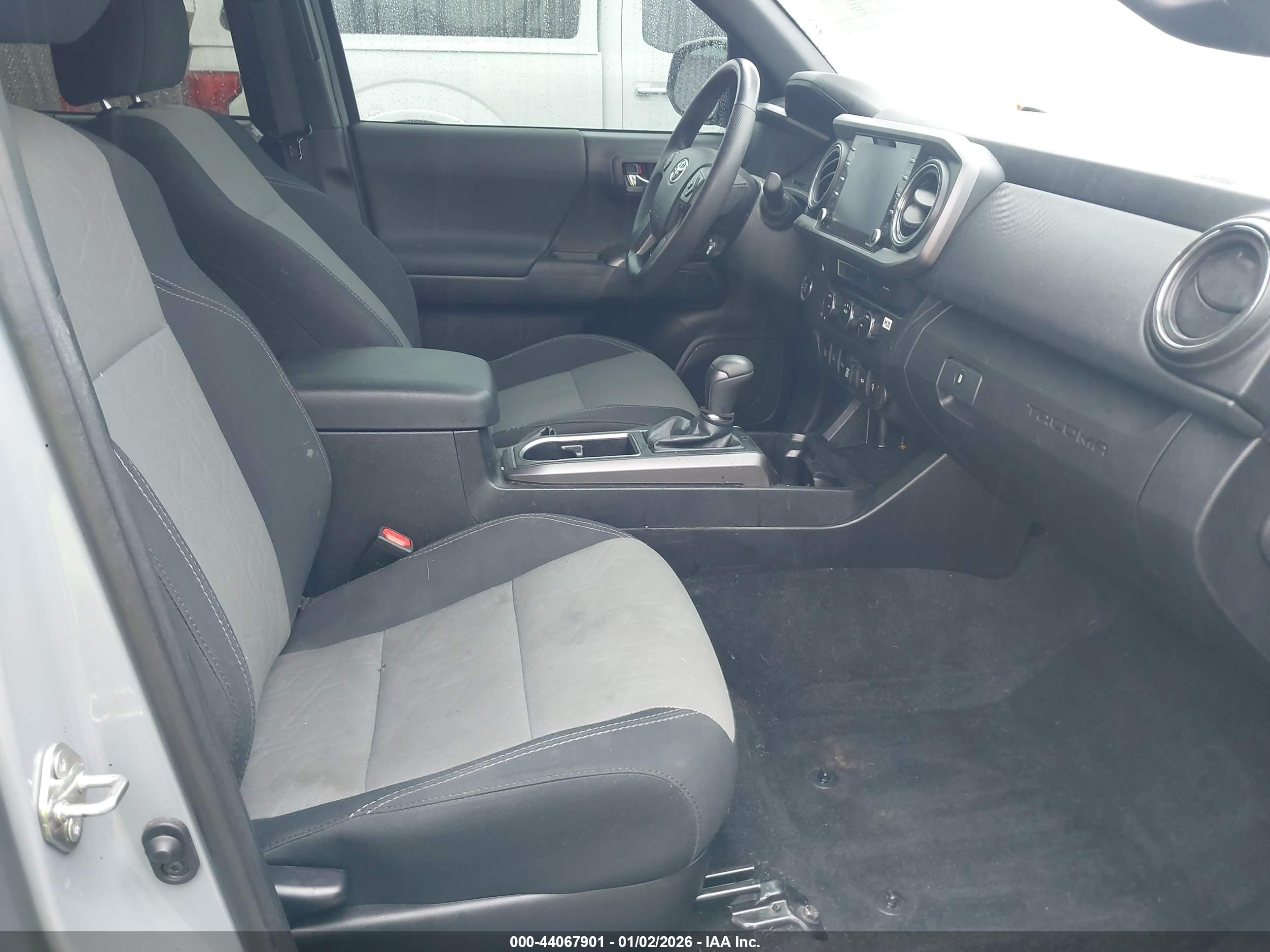 TOYOTA TACOMA image 5