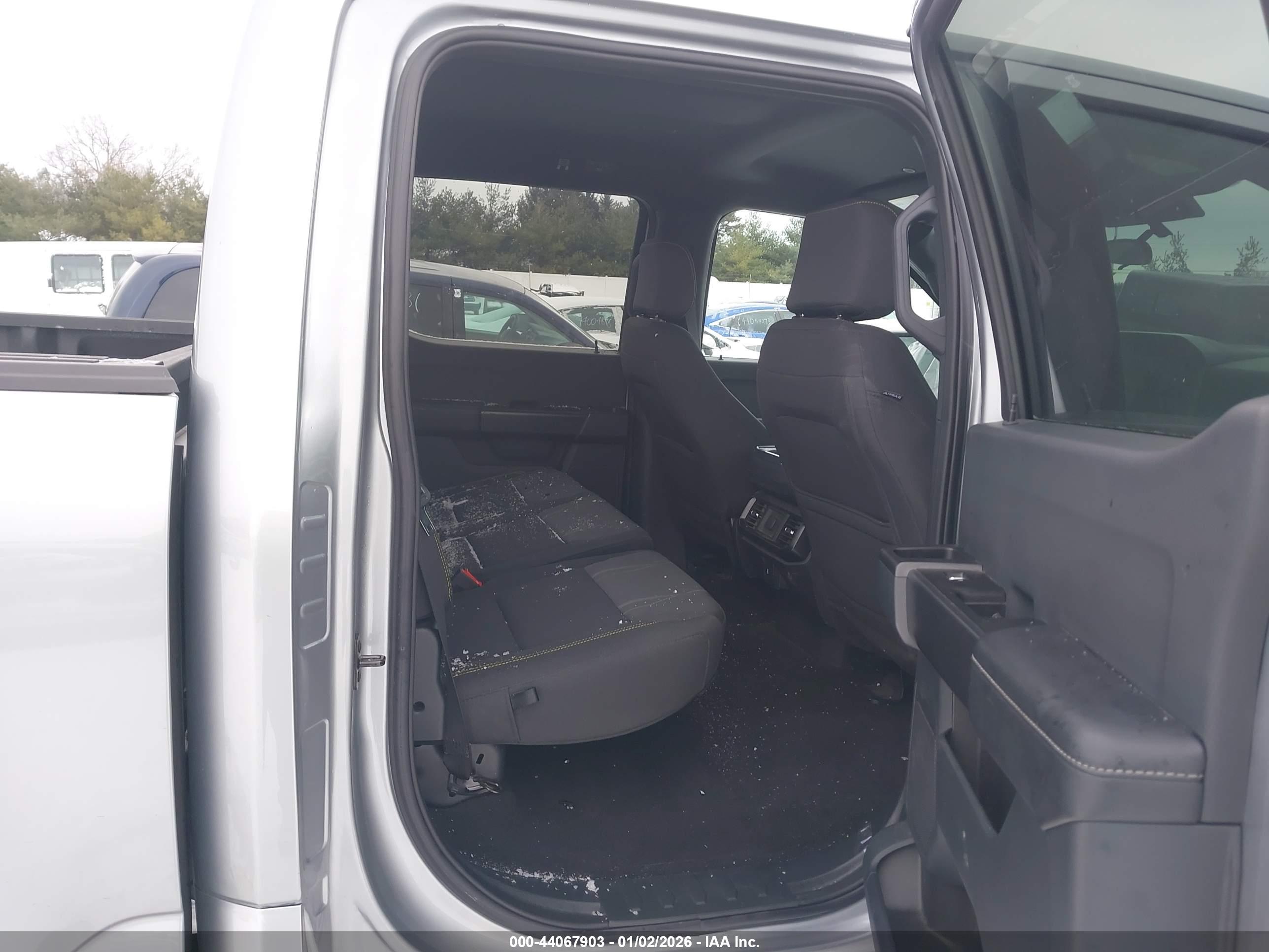 FORD F-150 image 8
