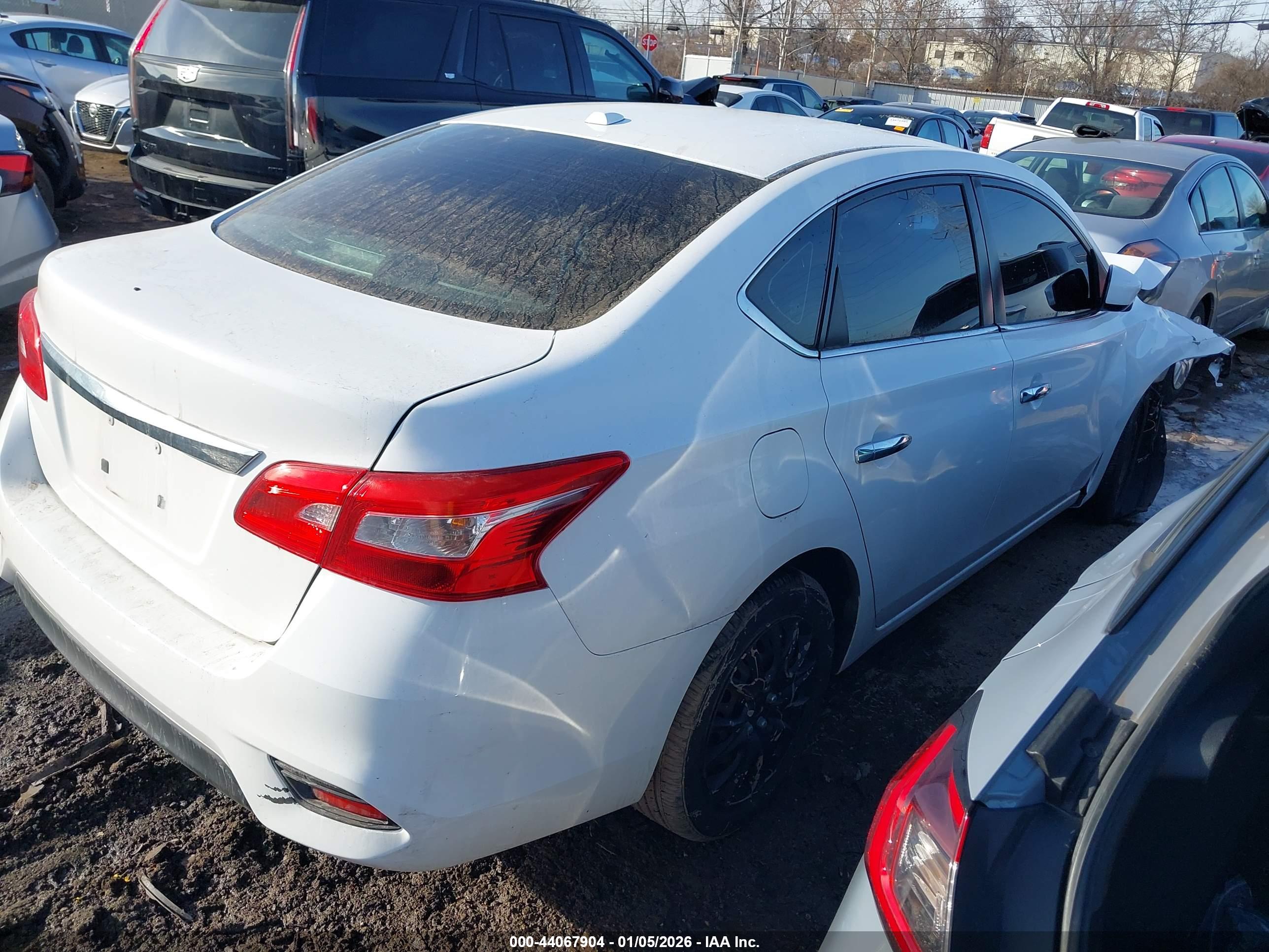 NISSAN SENTRA image 4
