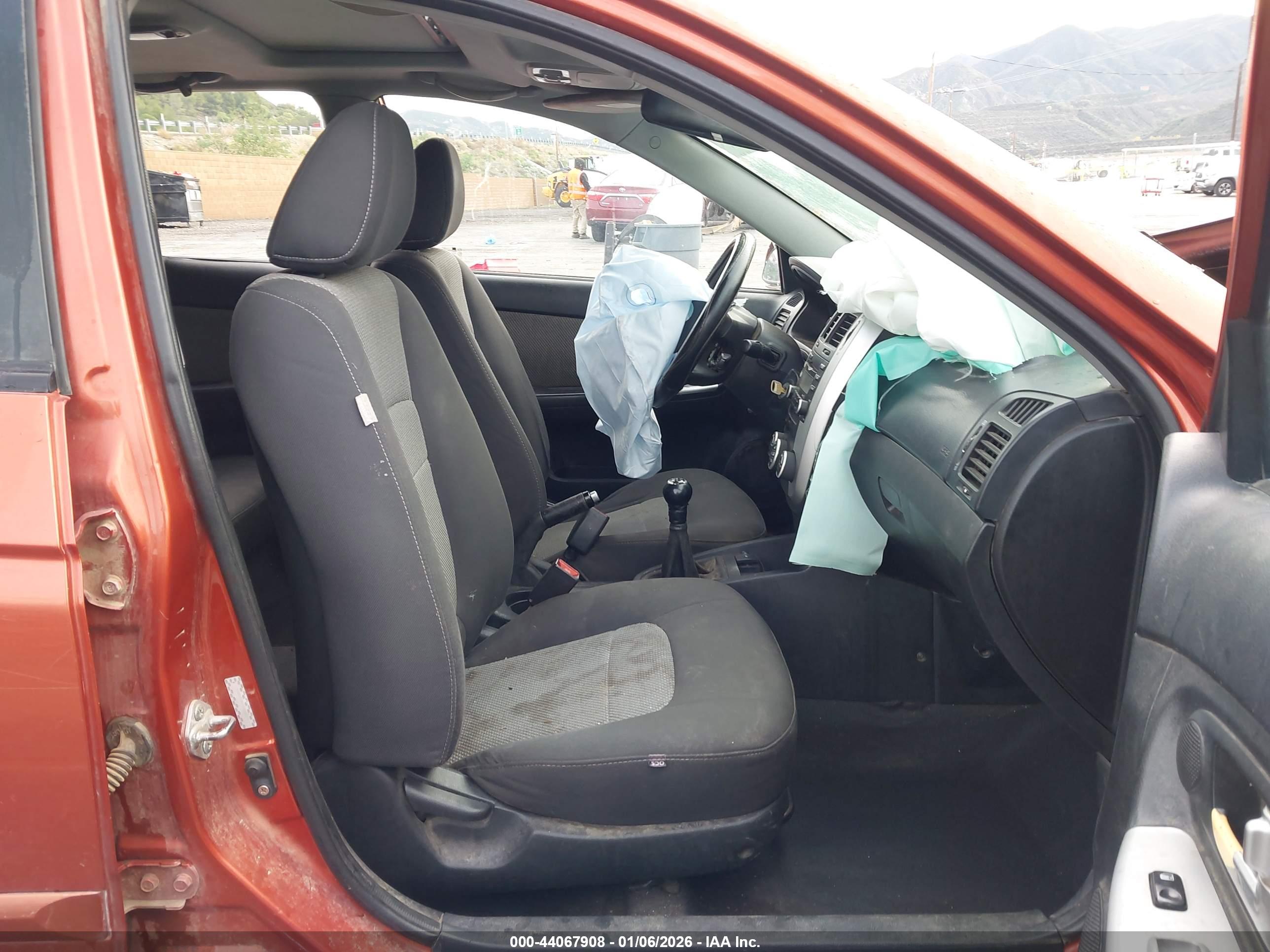 KIA SPECTRA5 image 5