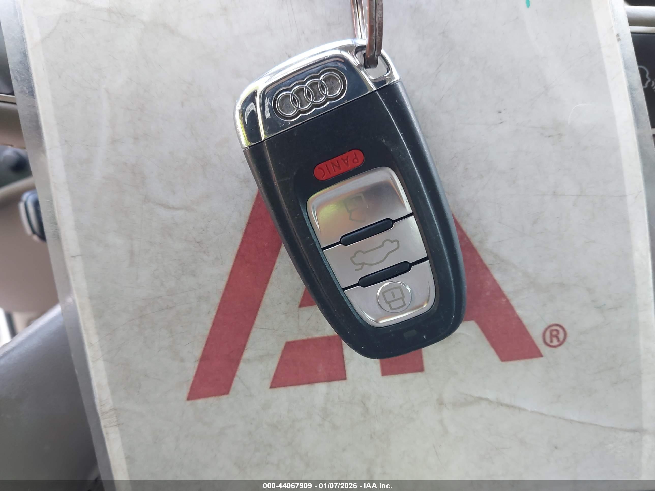 AUDI A4 image 11