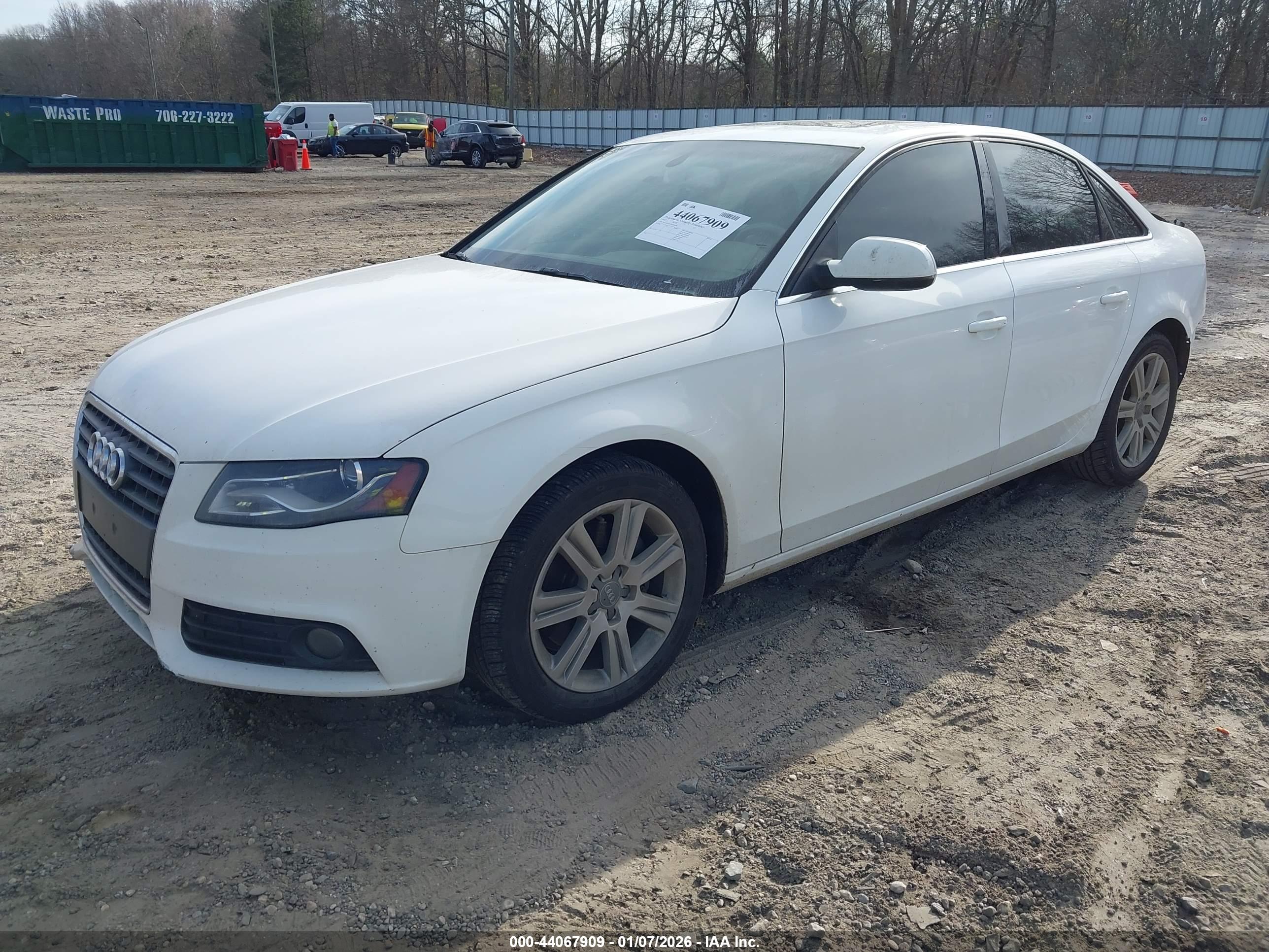 AUDI A4 image 2