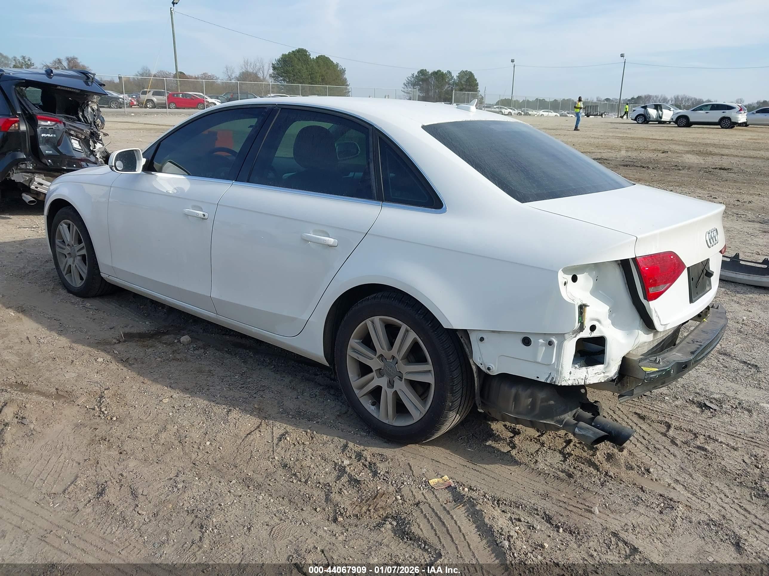 AUDI A4 image 3