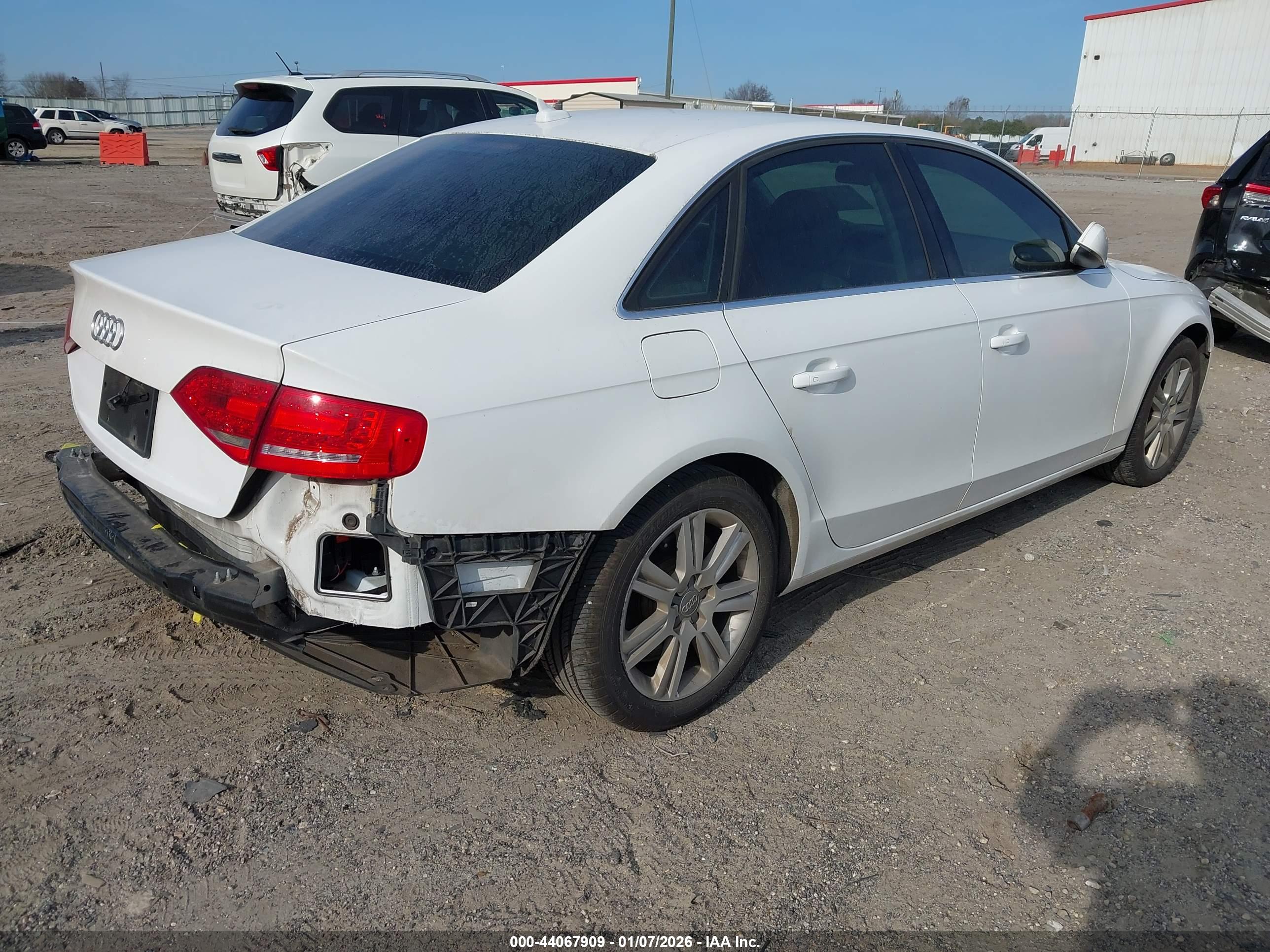 AUDI A4 image 4