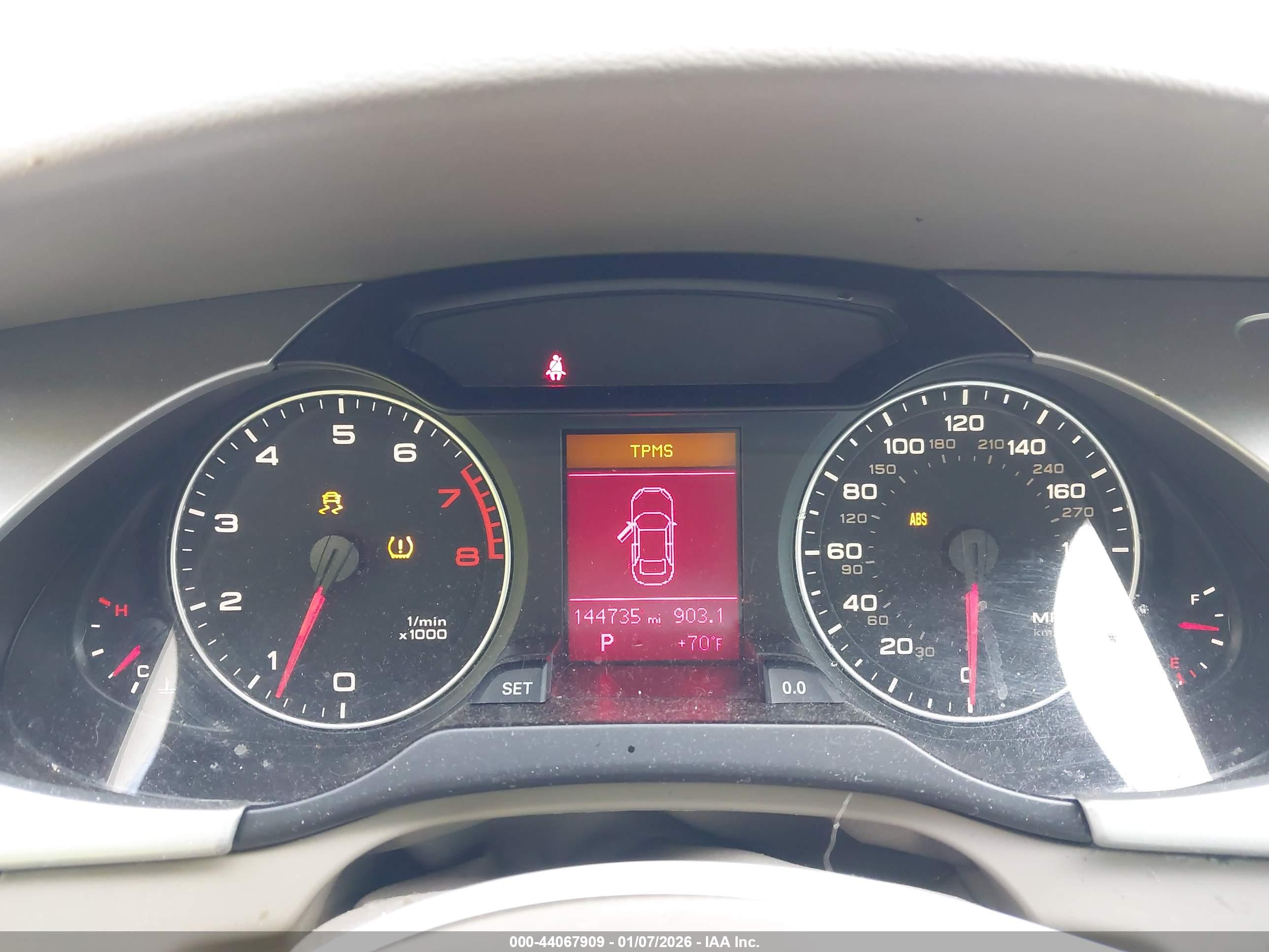 AUDI A4 image 7