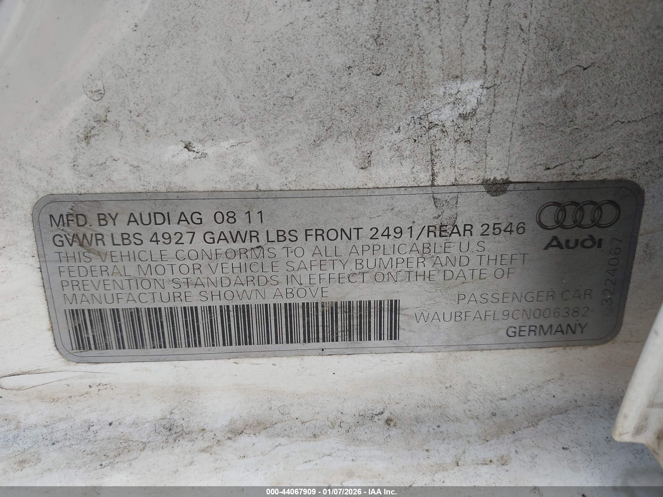 AUDI A4 image 9