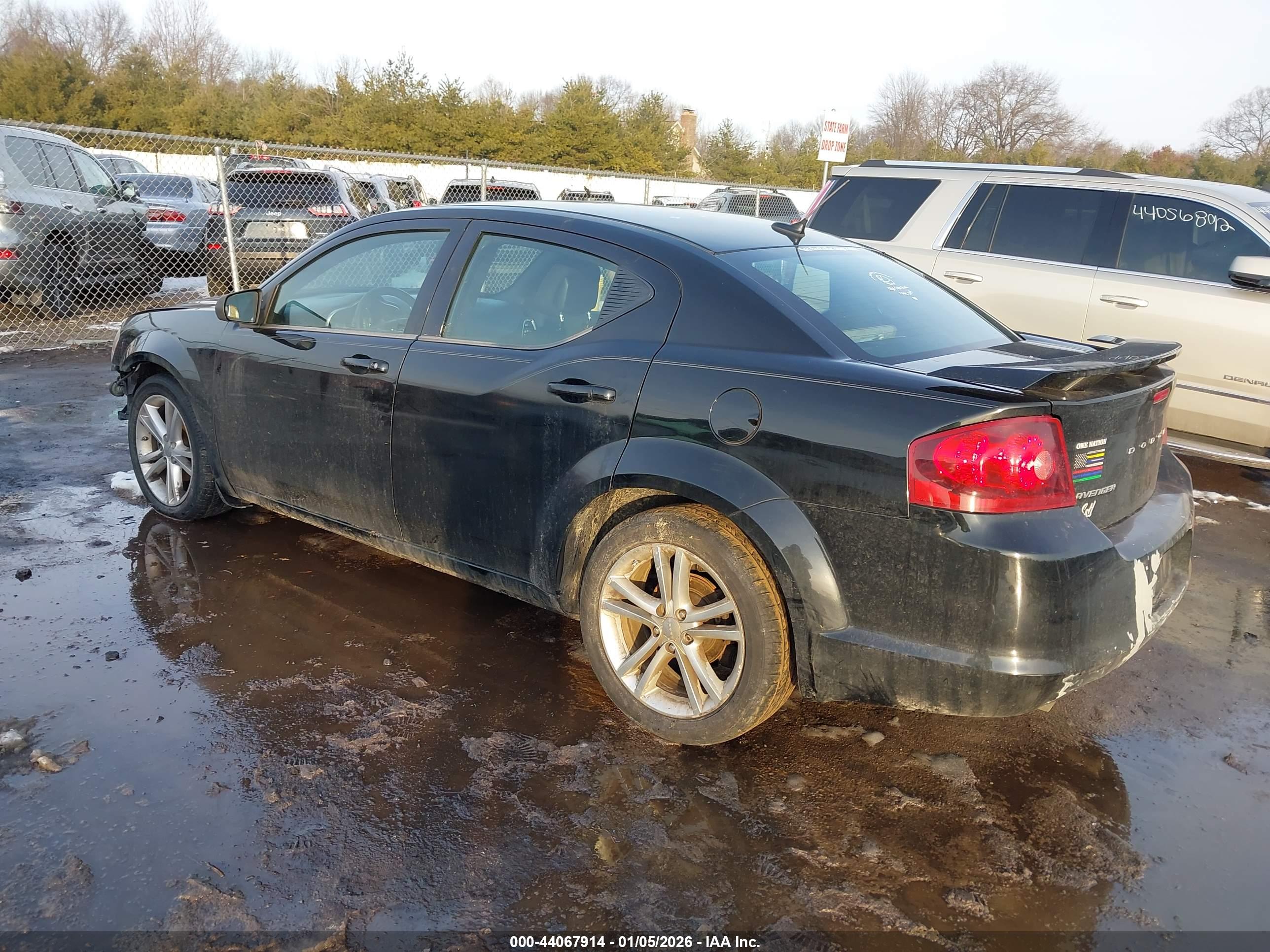 DODGE AVENGER image 3
