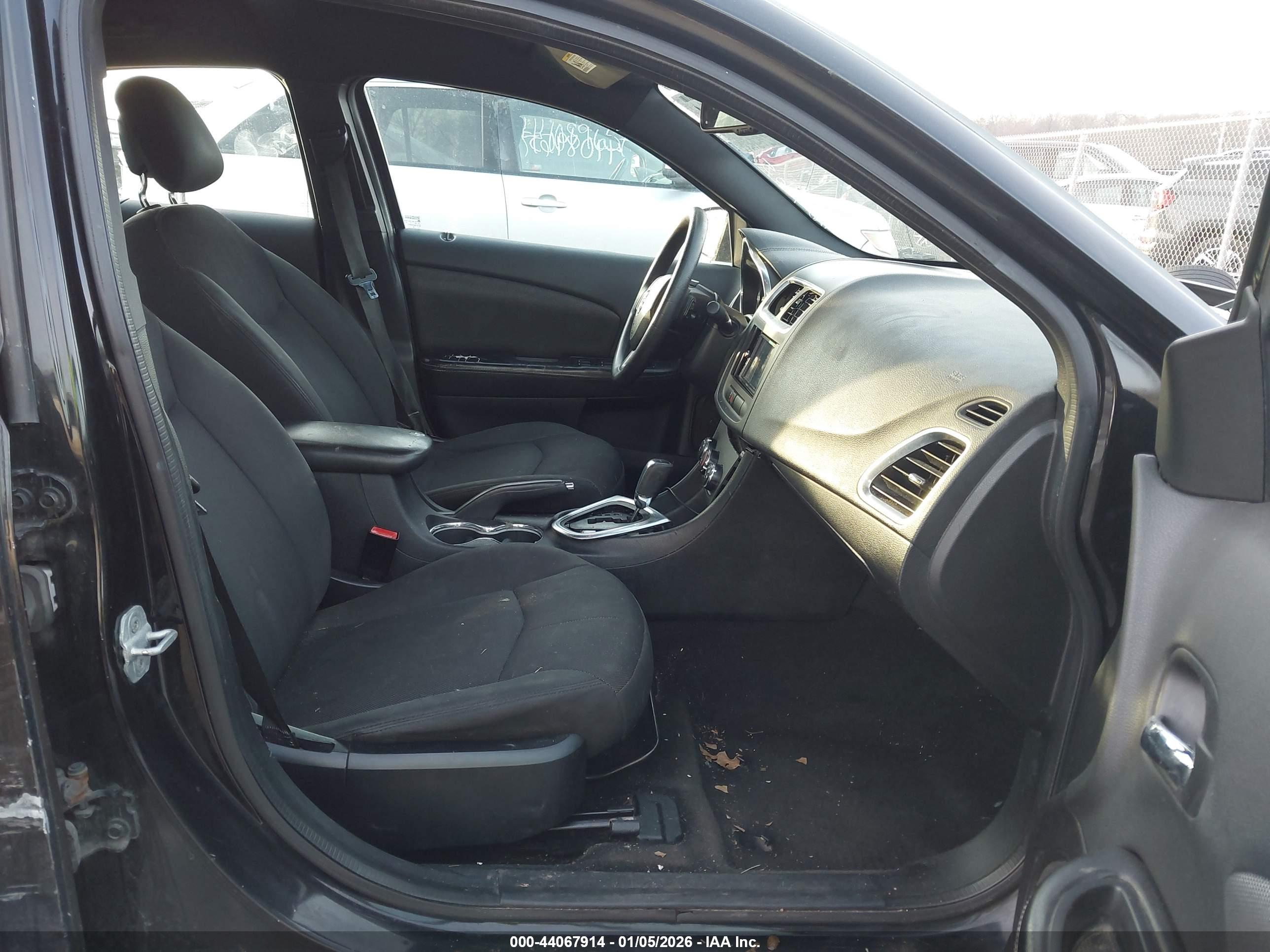 DODGE AVENGER image 5