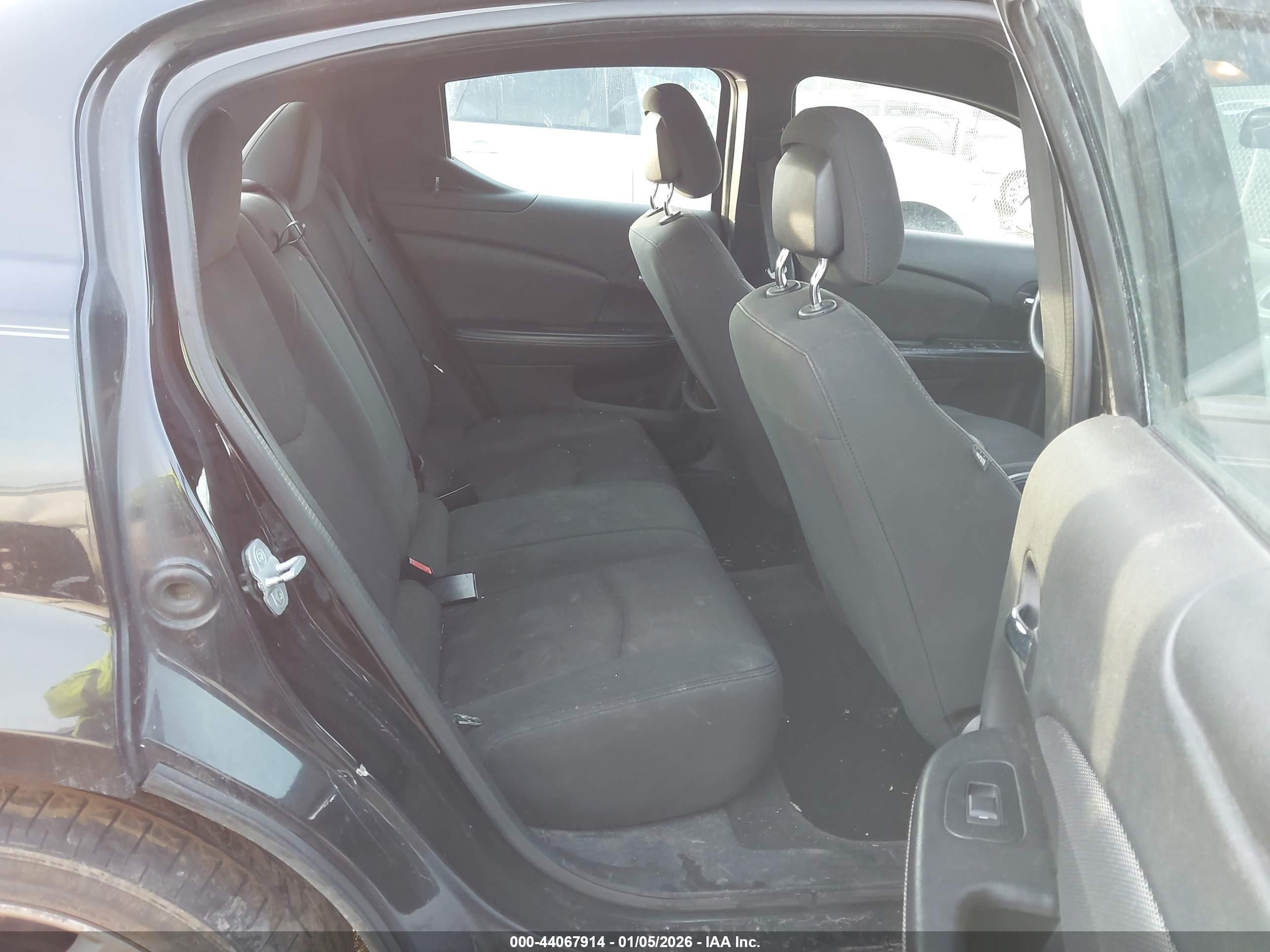 DODGE AVENGER image 8