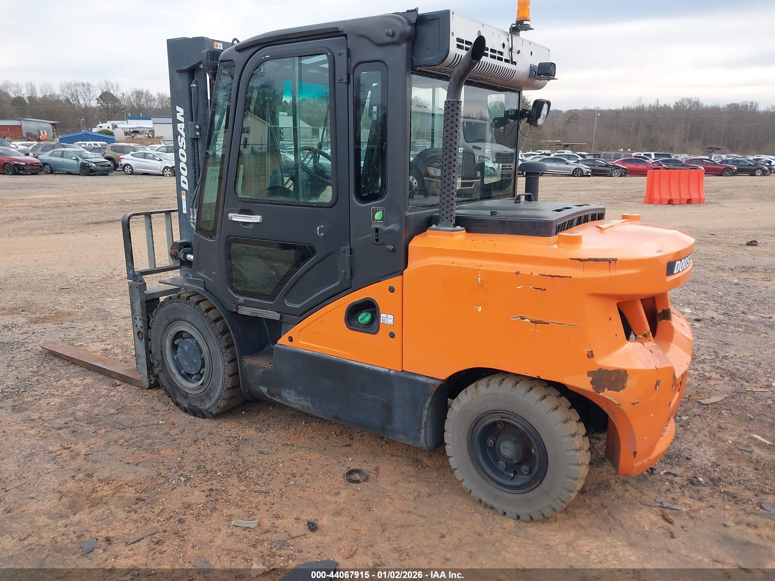 DOOSAN D45S-7 image 3