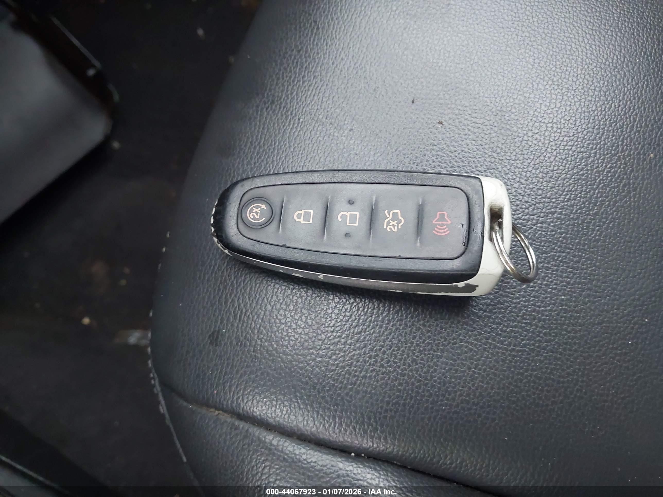FORD ESCAPE image 11