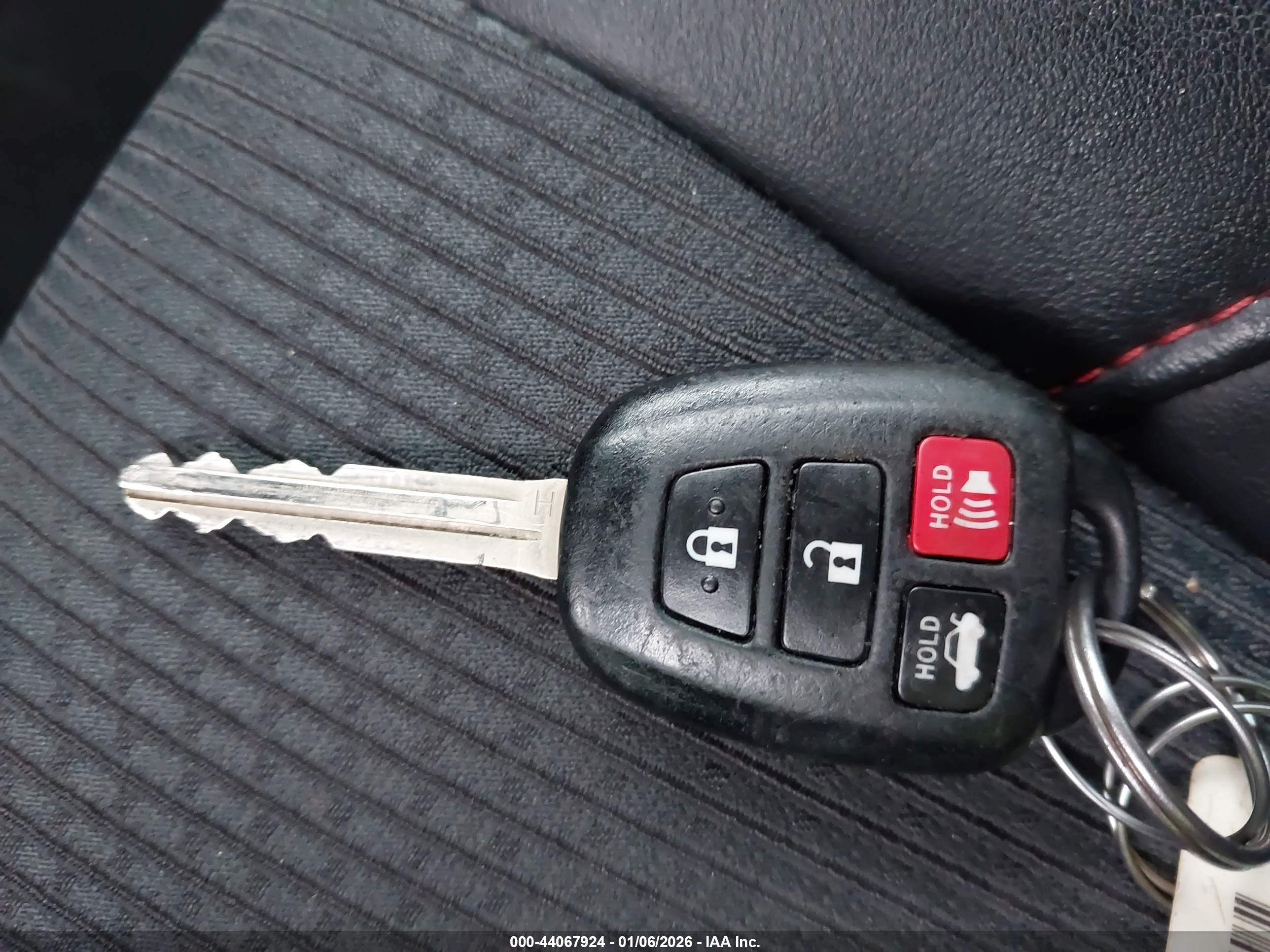 TOYOTA CAMRY image 11