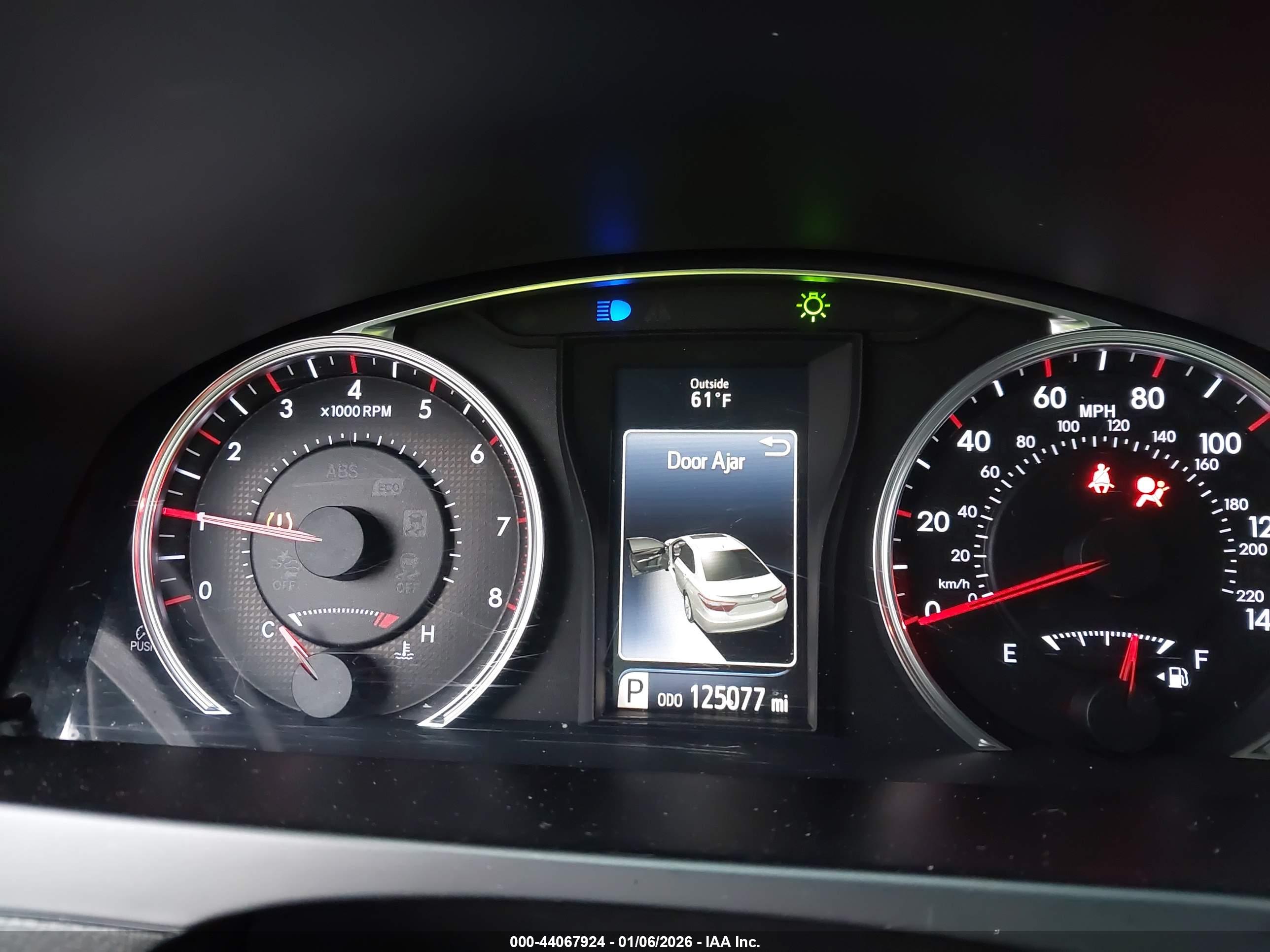 TOYOTA CAMRY image 7