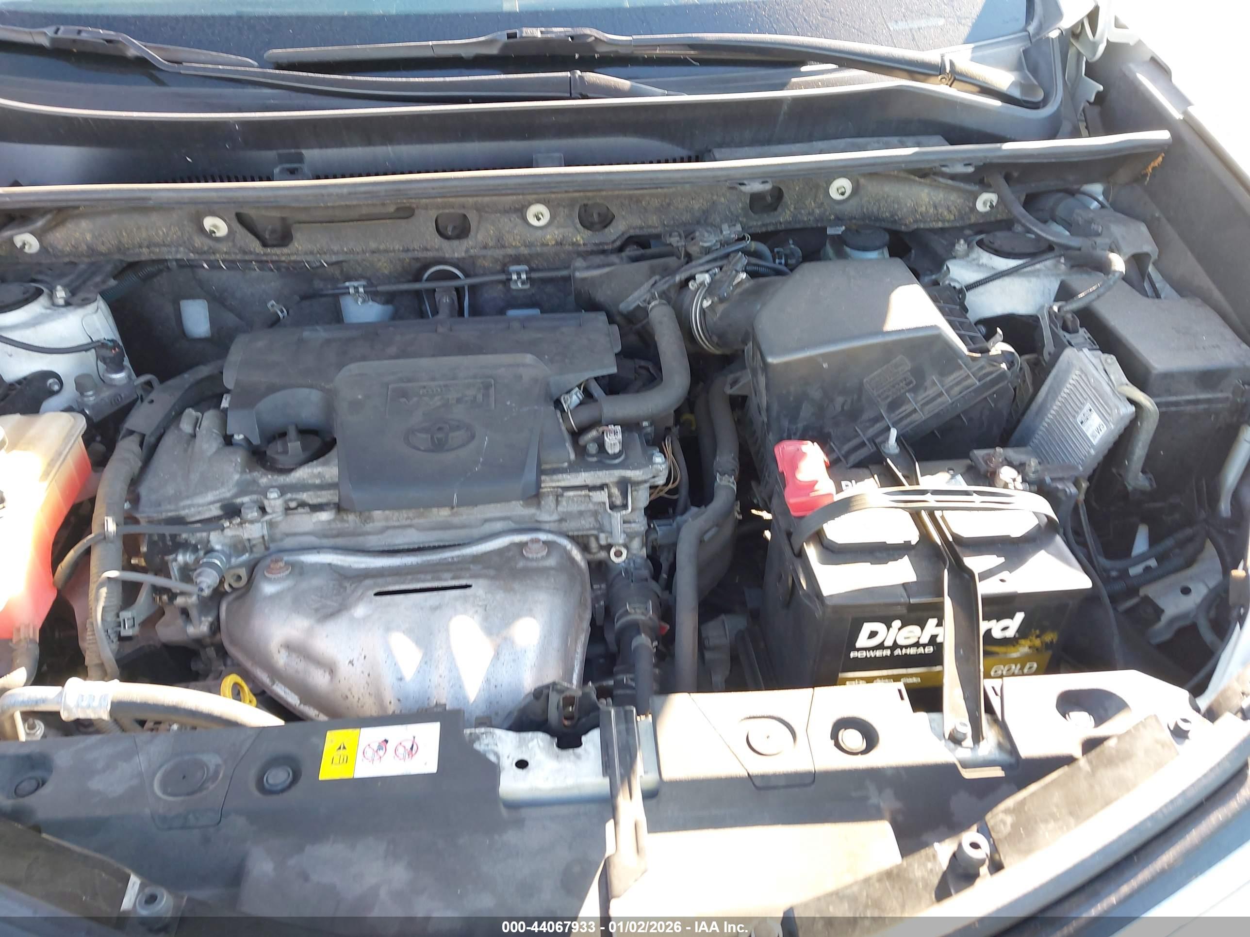 TOYOTA RAV4 image 10