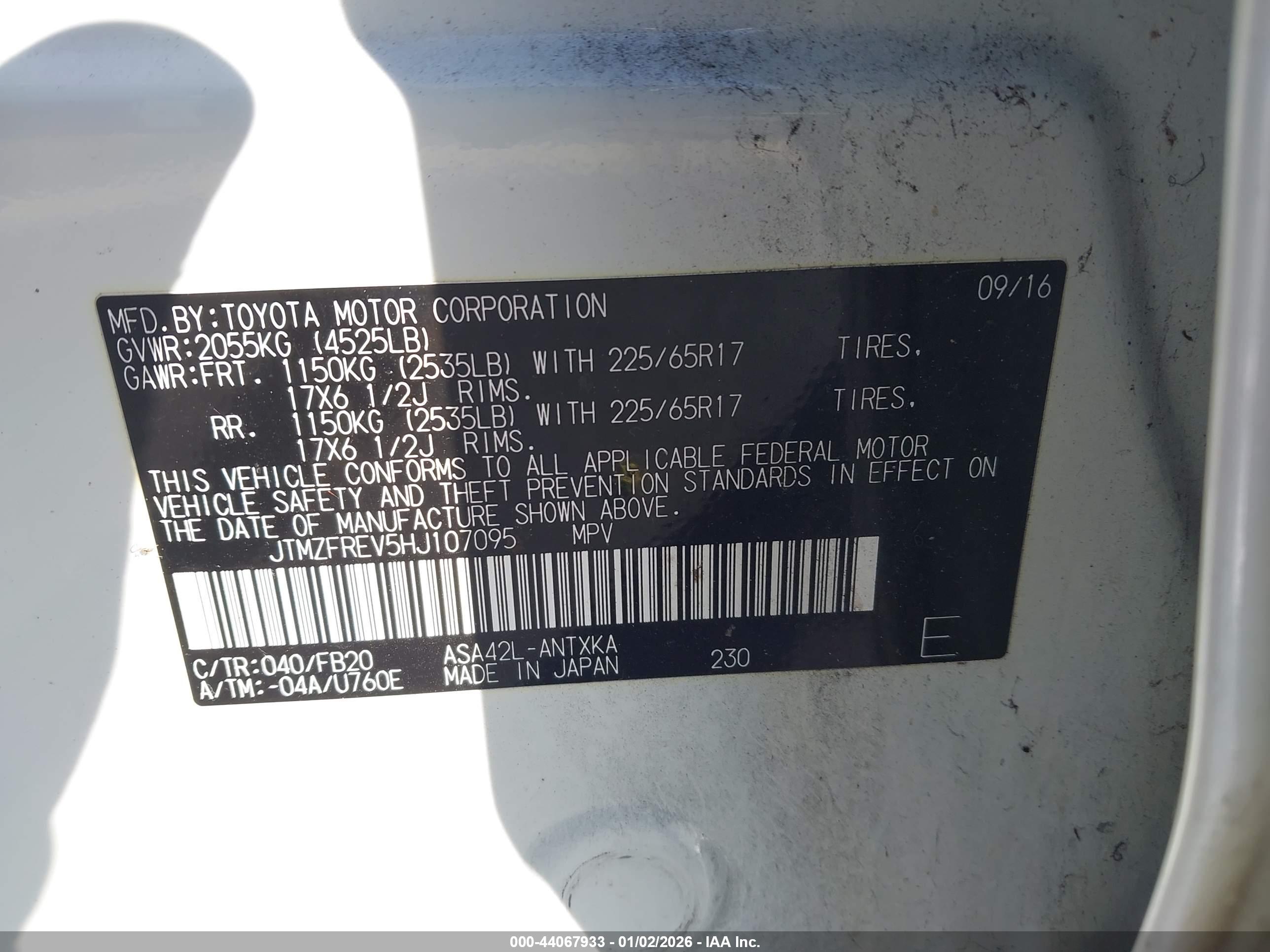 TOYOTA RAV4 image 9