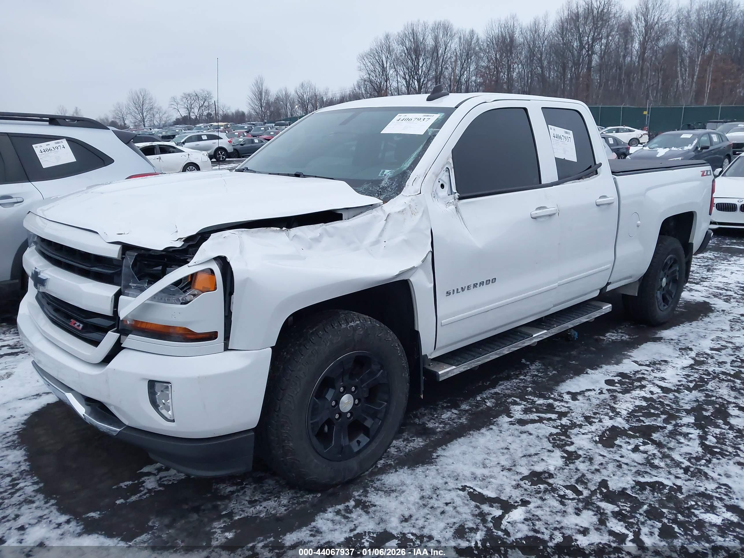 CHEVROLET SILVERADO image 2