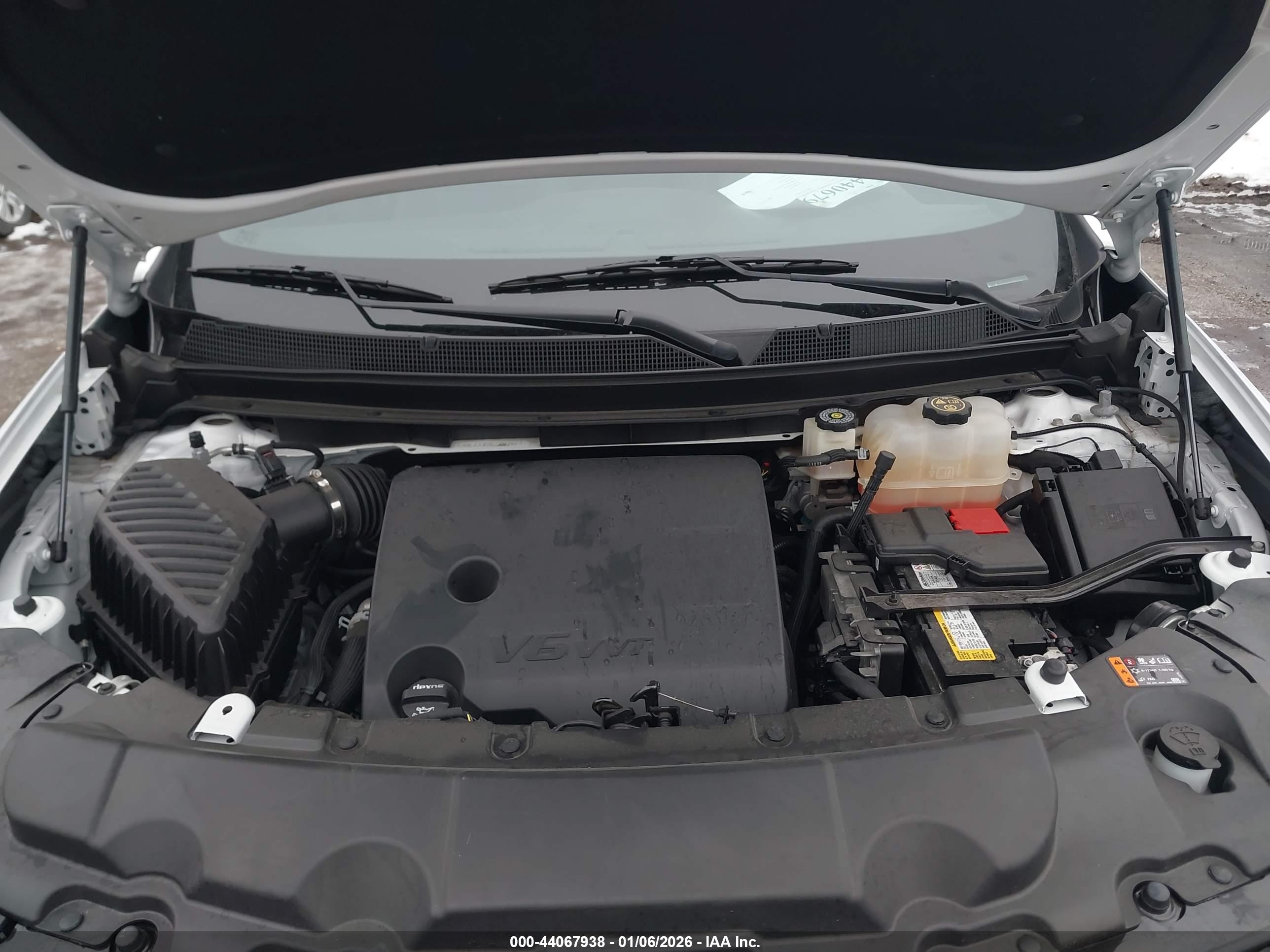 CHEVROLET TRAVERSE image 10