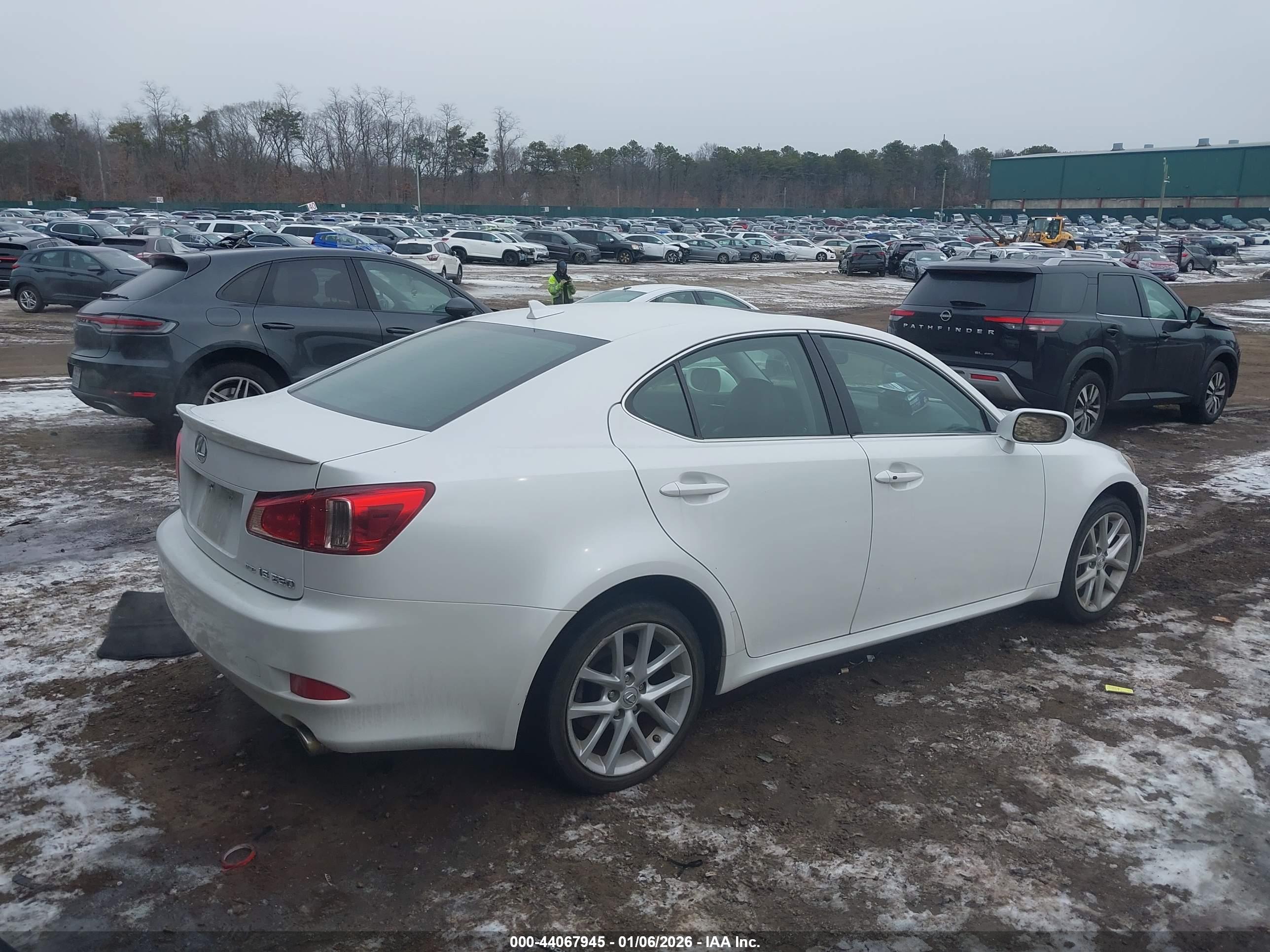 LEXUS IS image 4