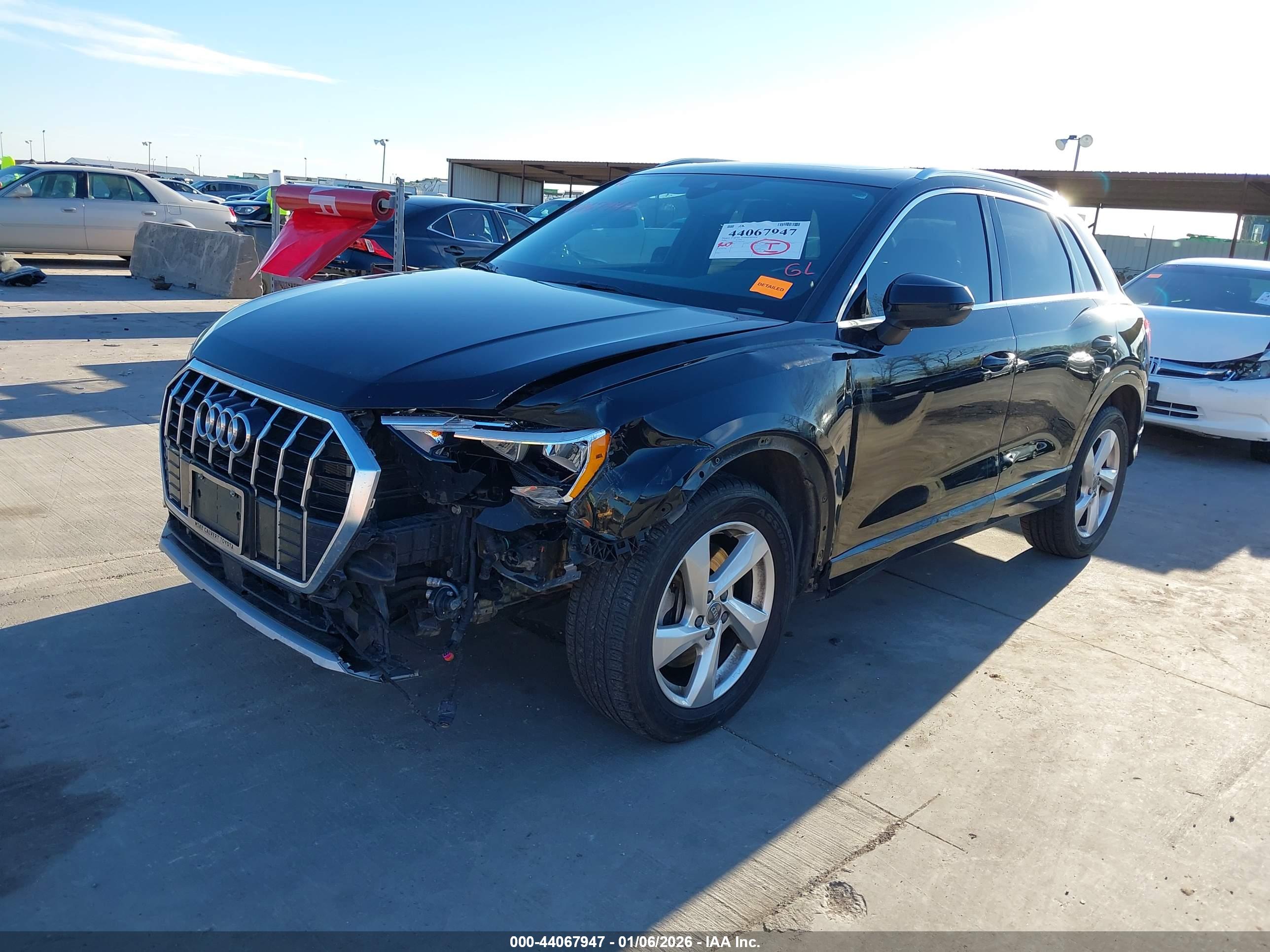 AUDI Q3 image 2