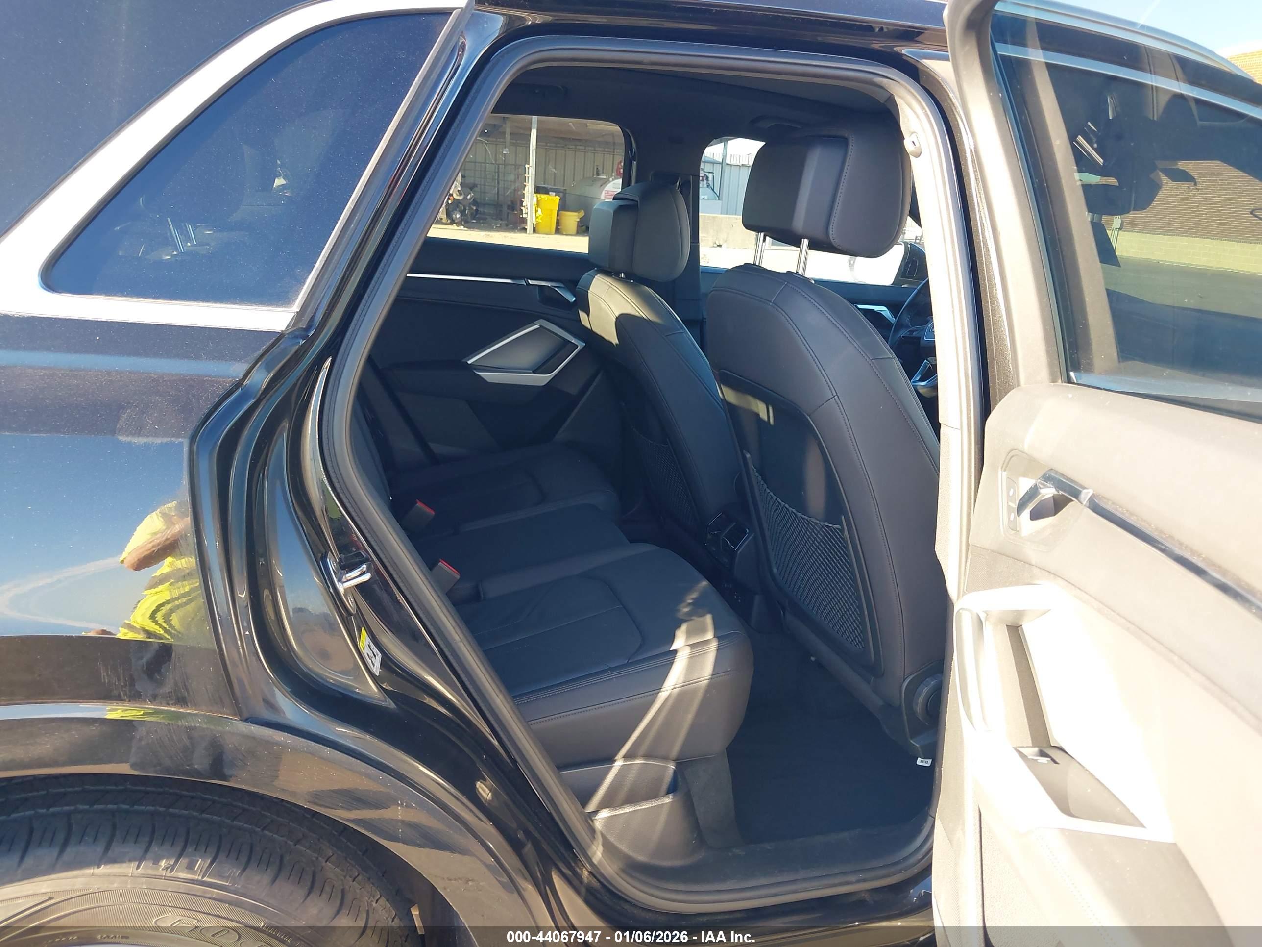 AUDI Q3 image 8