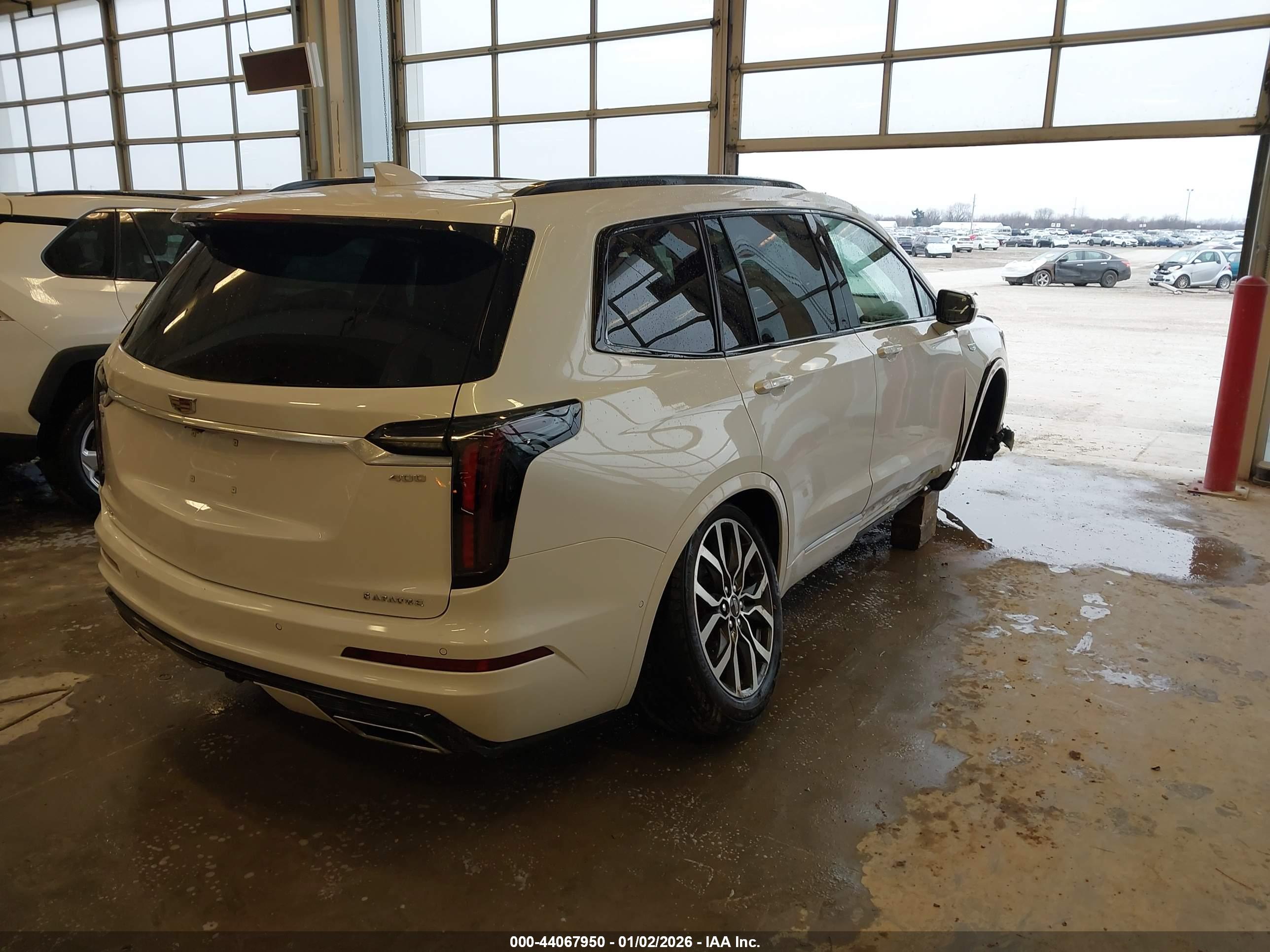 CADILLAC XT6 image 4