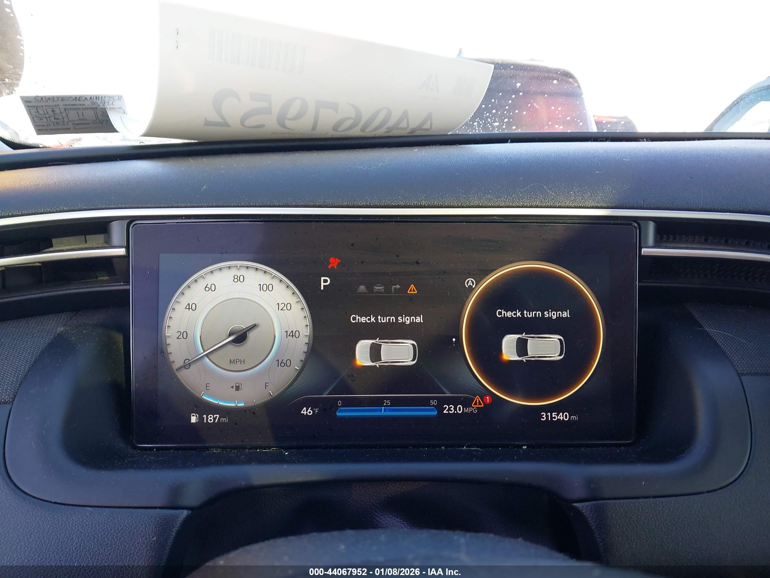HYUNDAI TUCSON image 7
