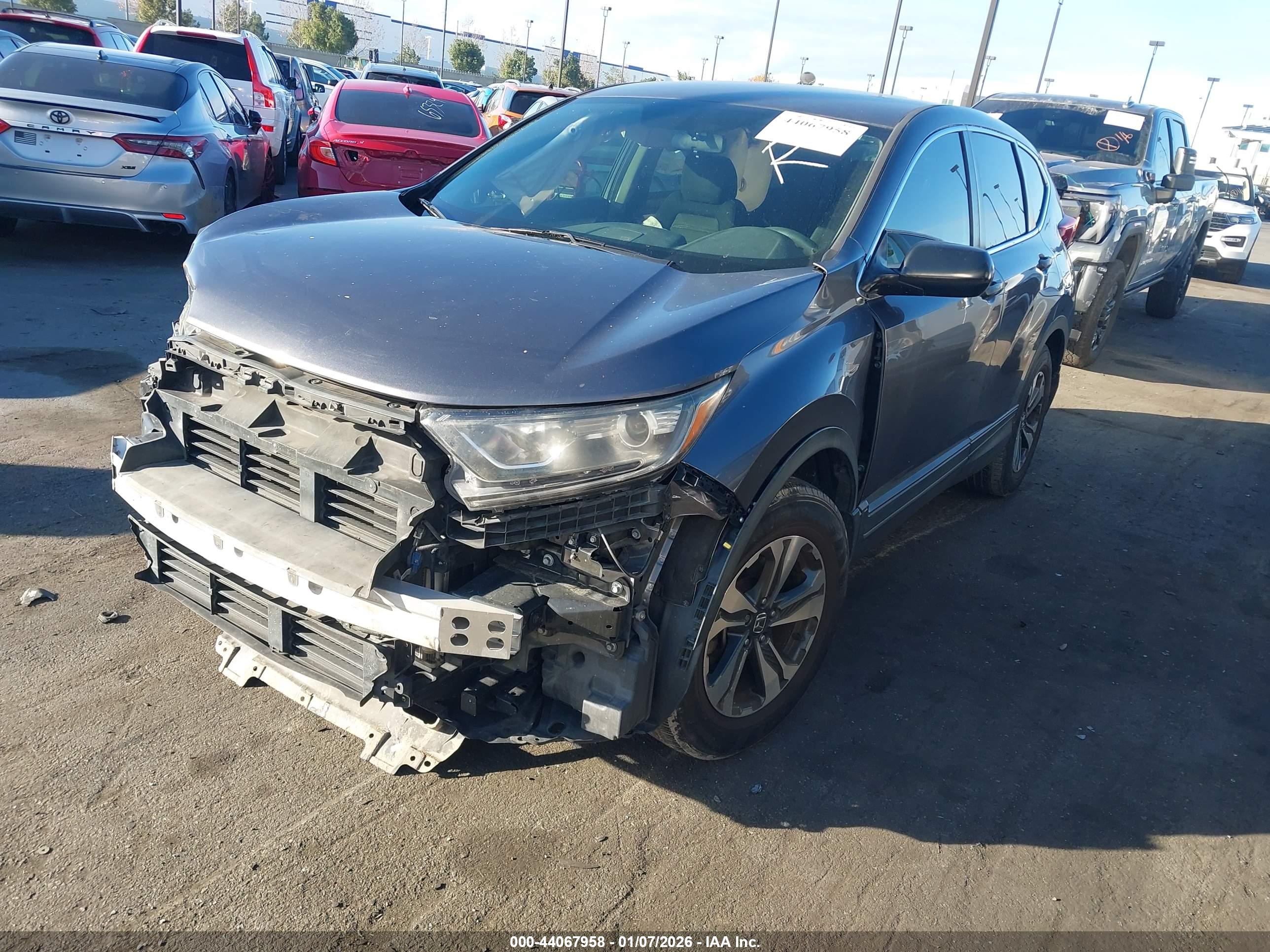HONDA CR-V image 2
