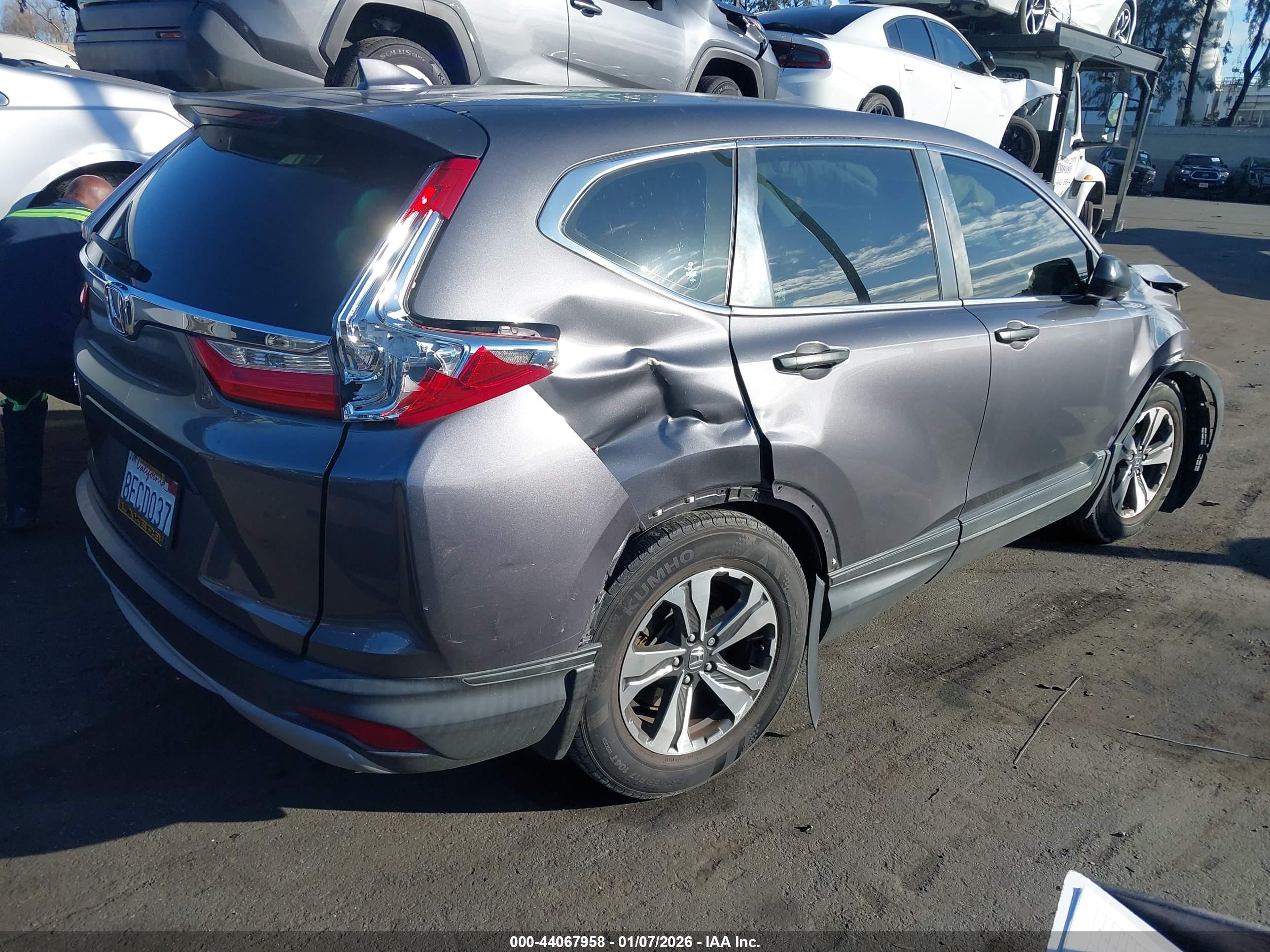 HONDA CR-V image 4