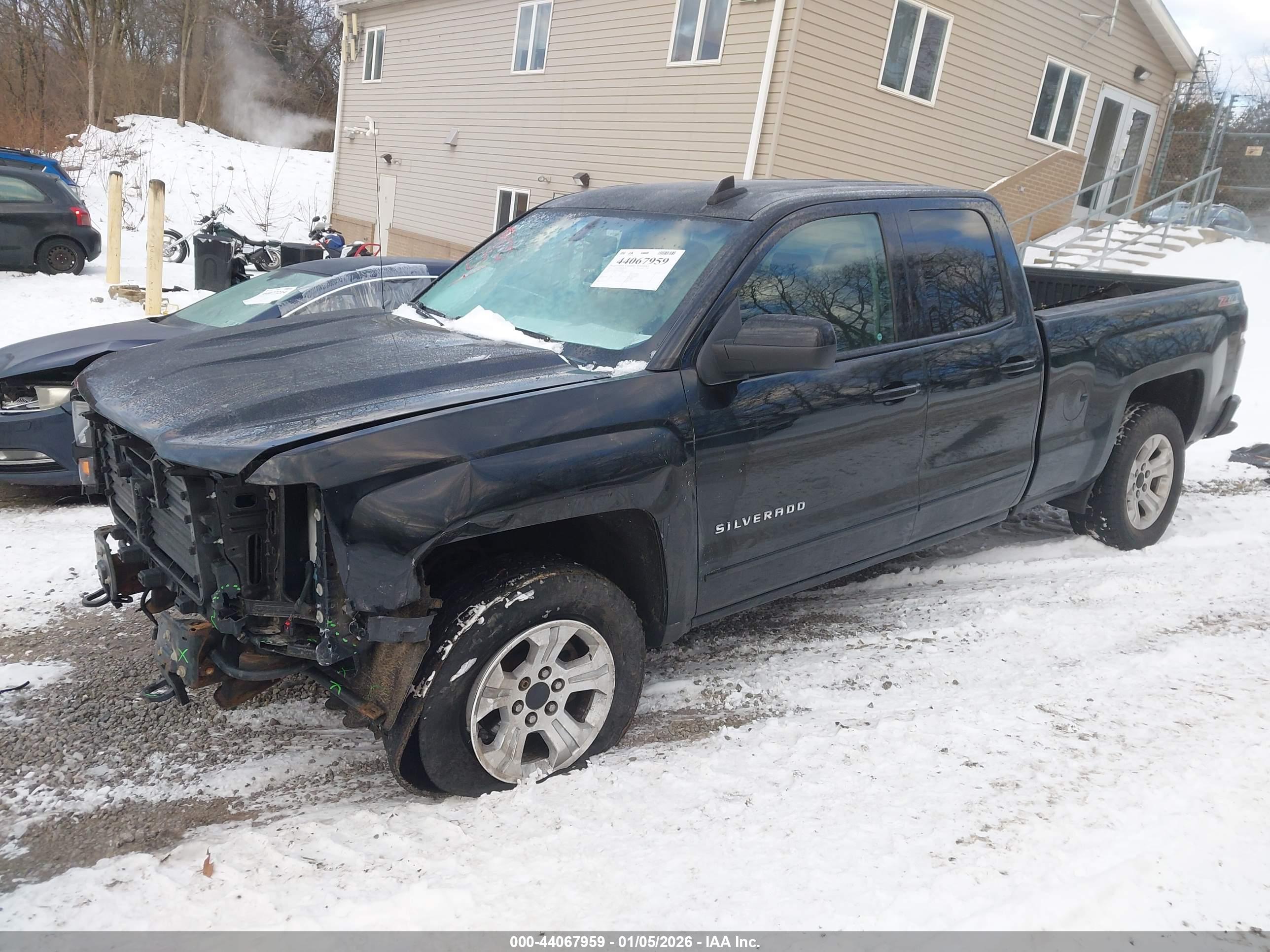 CHEVROLET SILVERADO image 2