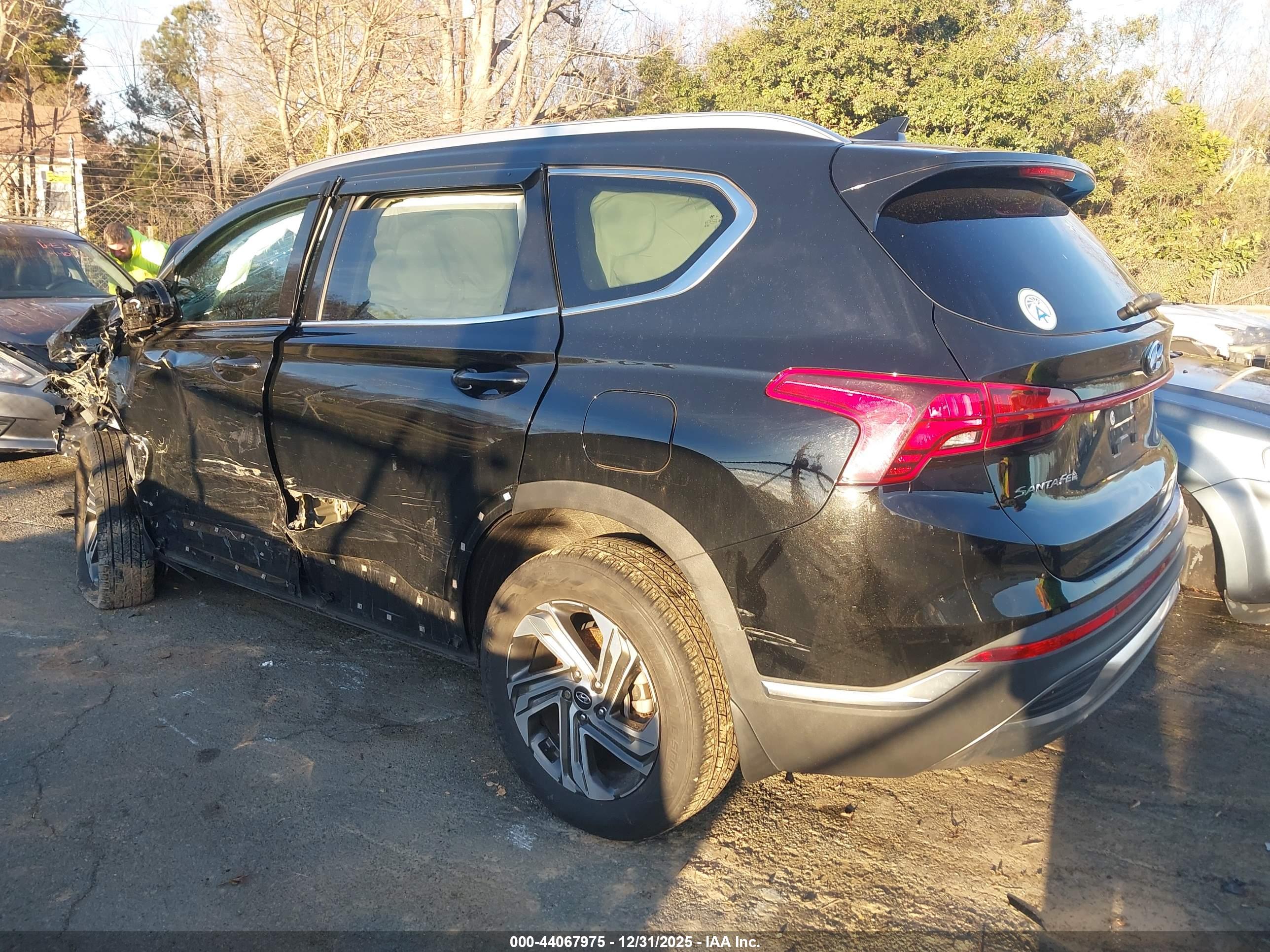 HYUNDAI SANTA image 3