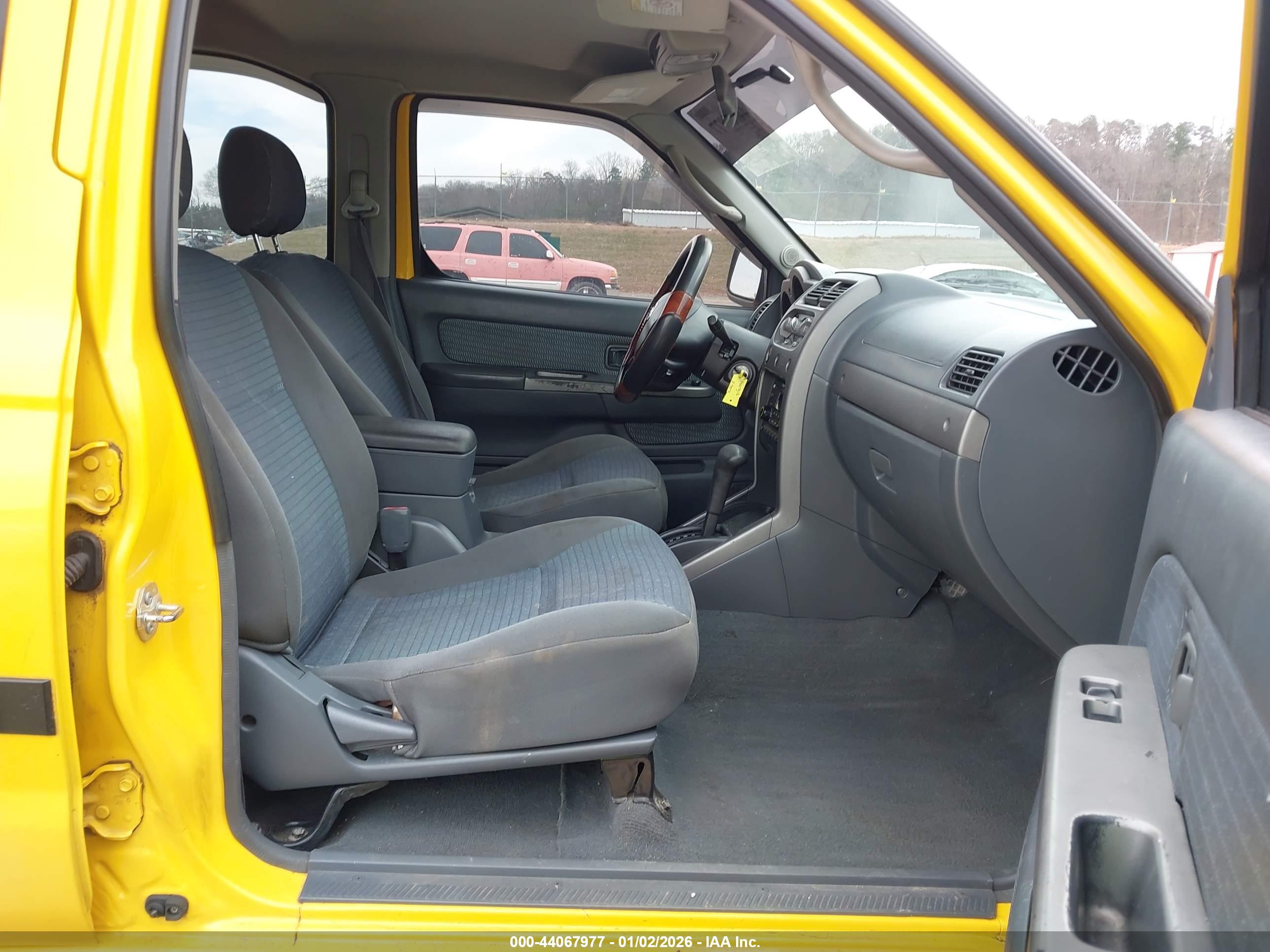 NISSAN XTERRA image 5