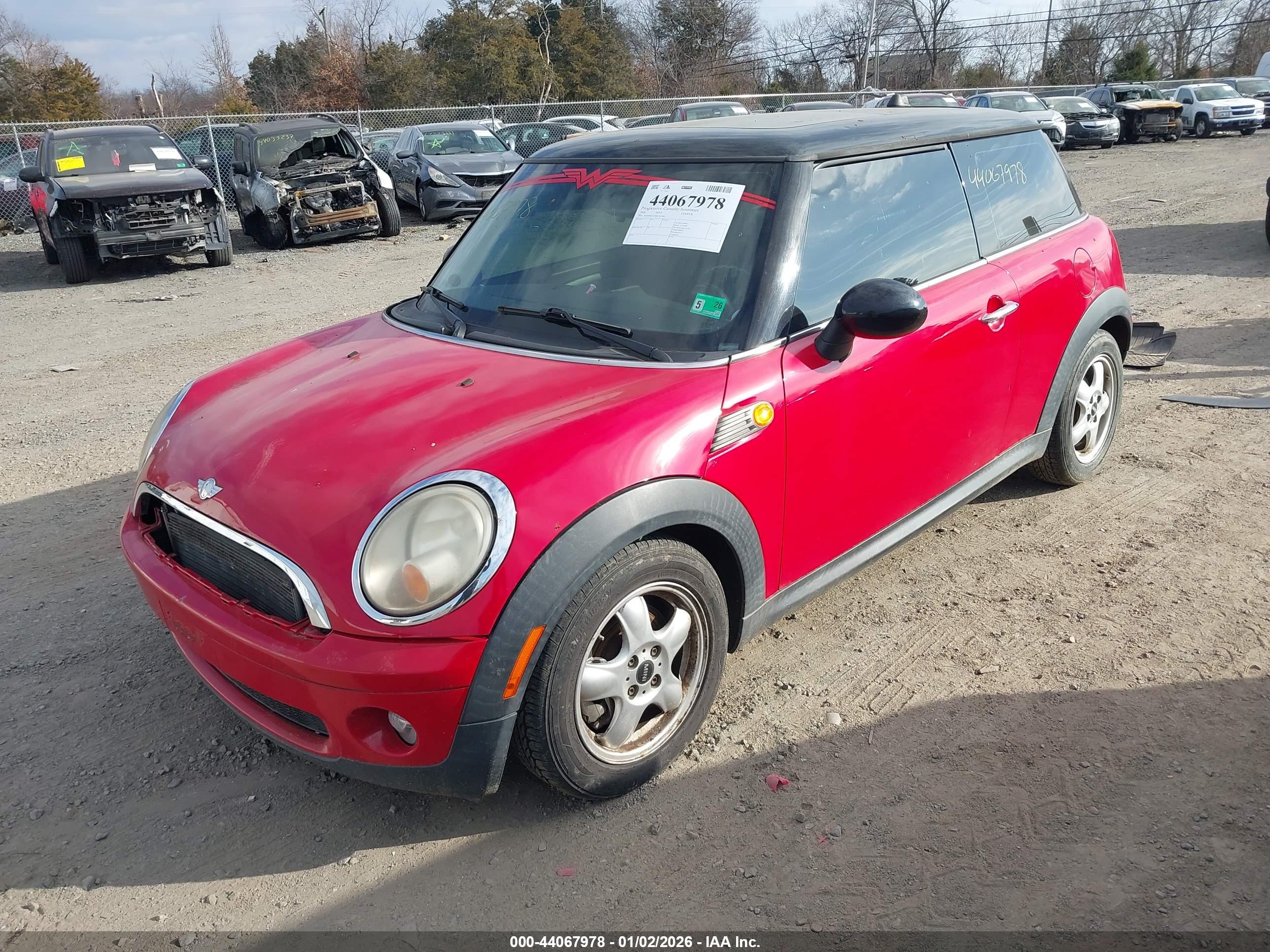 MINI COOPER image 2