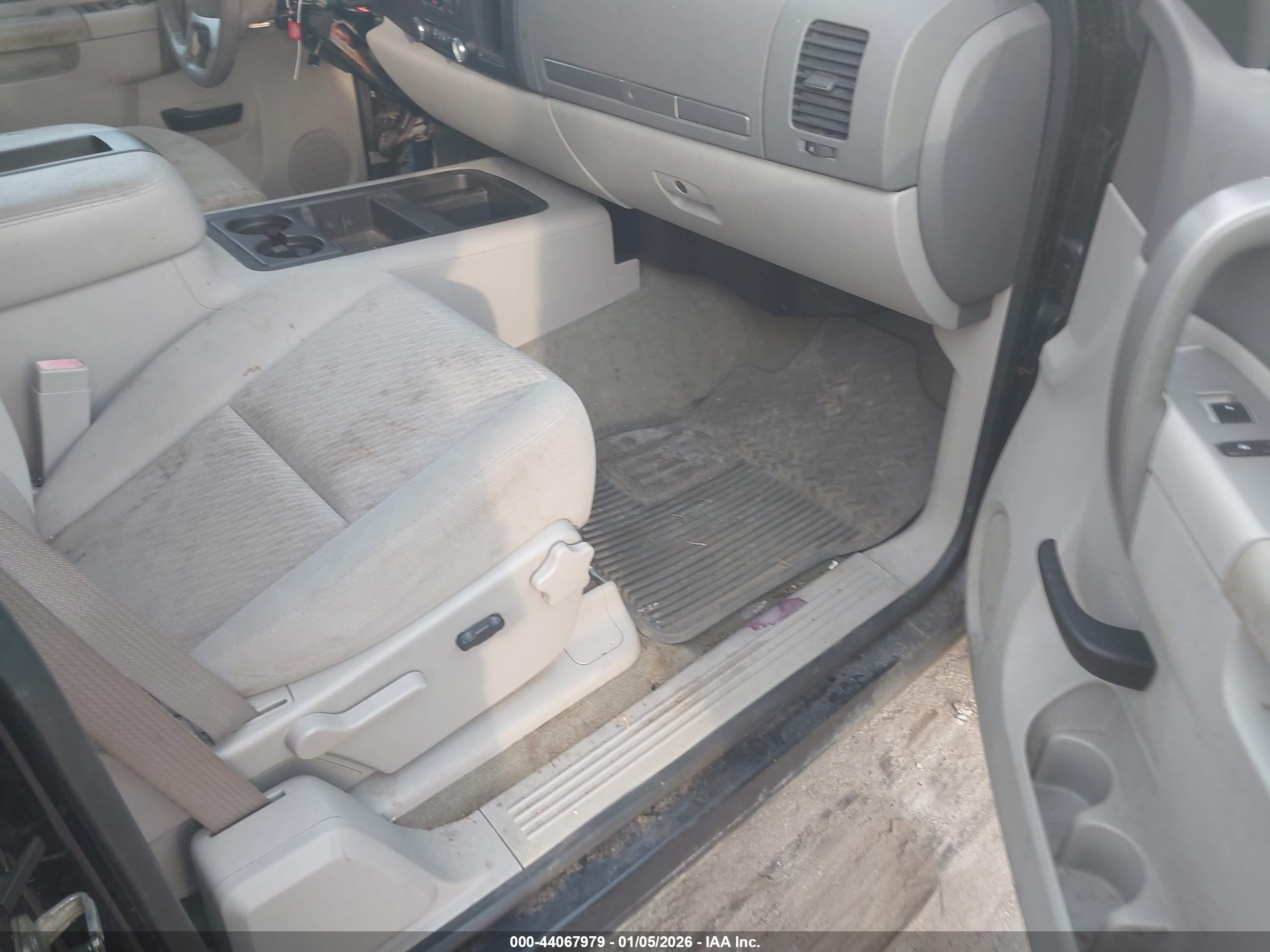GMC SIERRA image 5