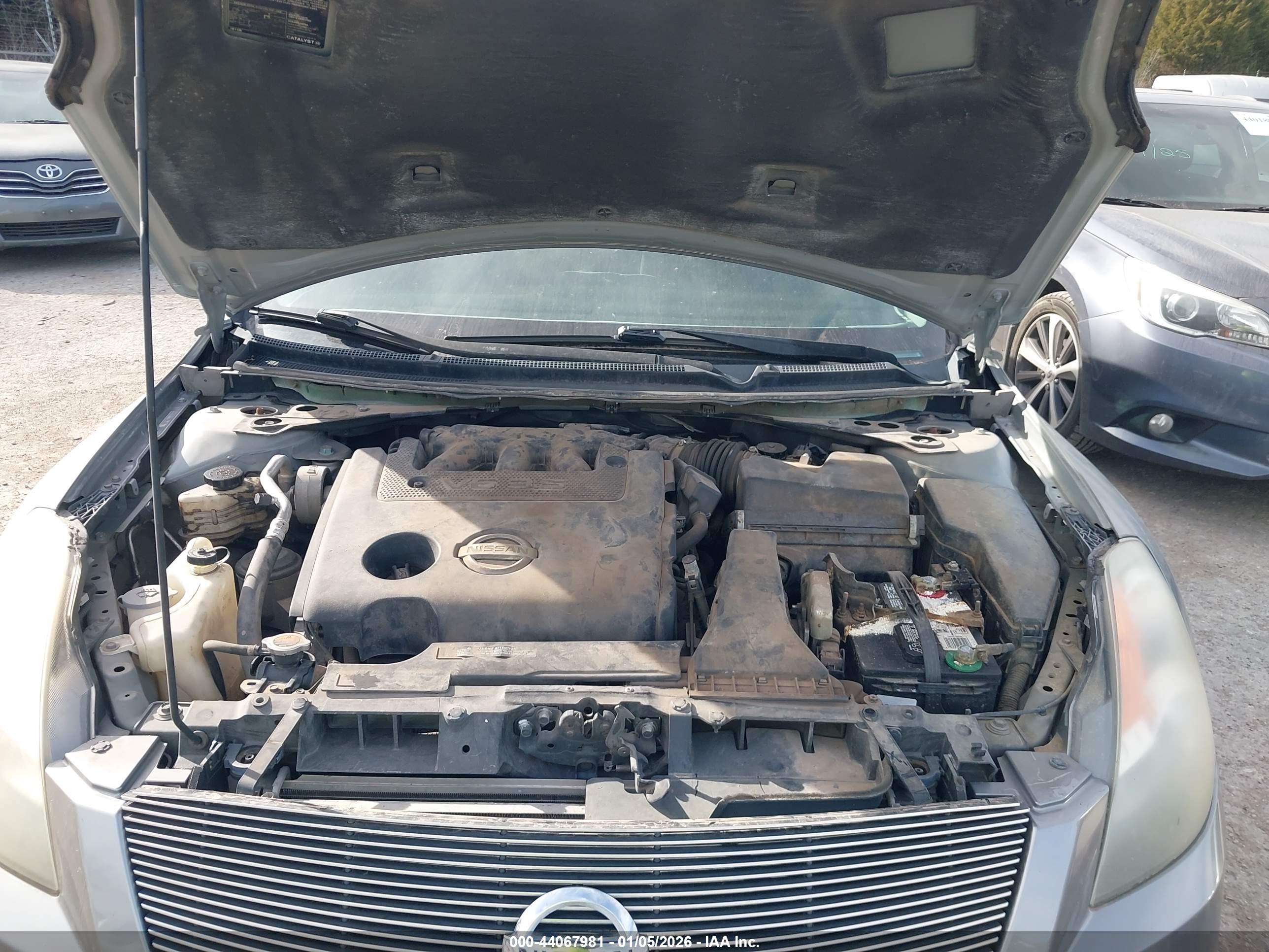 NISSAN ALTIMA image 10