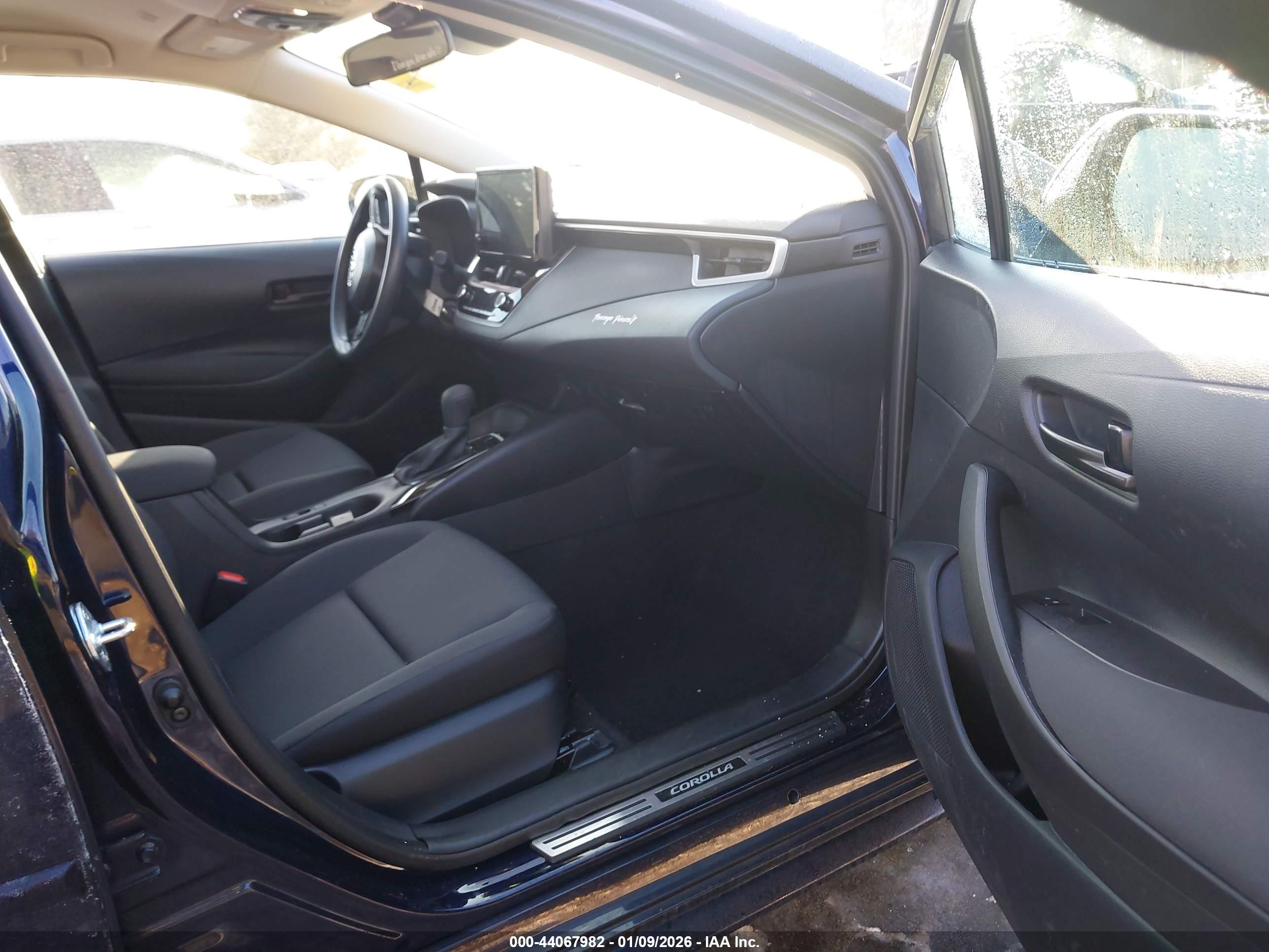 TOYOTA COROLLA image 5