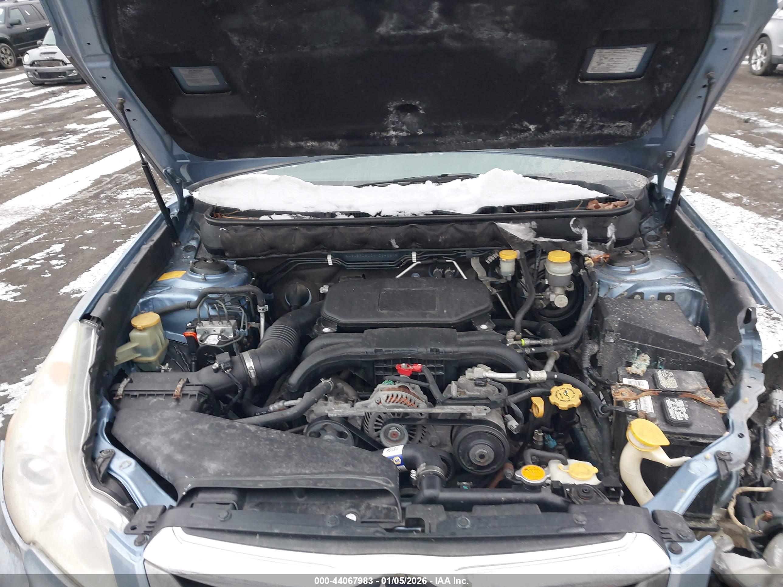 SUBARU OUTBACK image 10