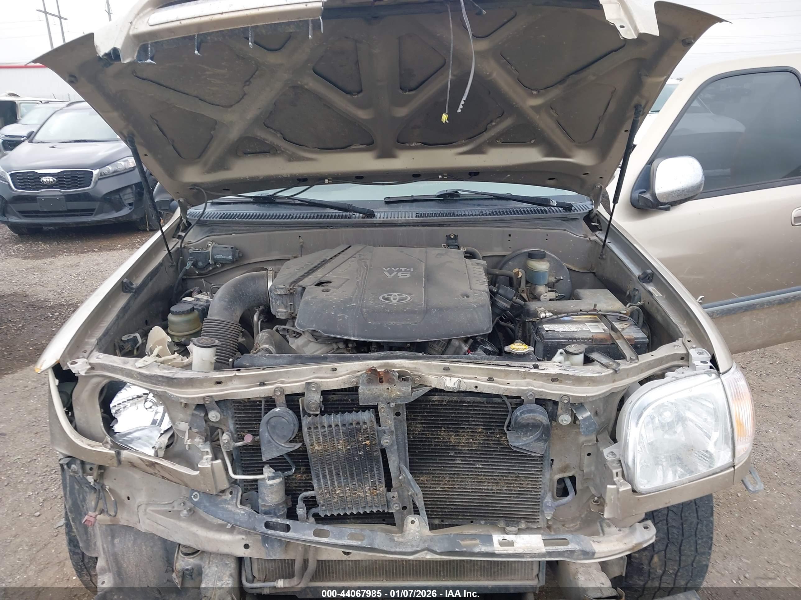 TOYOTA TUNDRA image 10