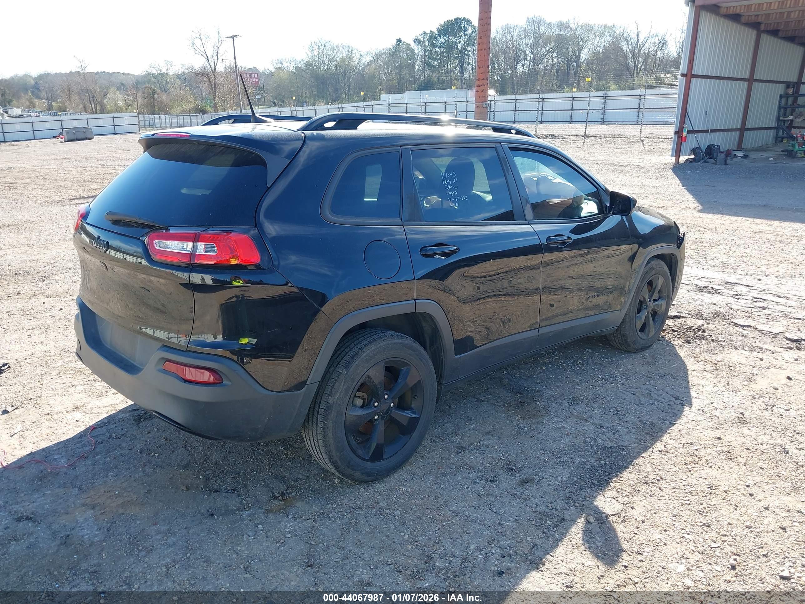 JEEP CHEROKEE image 4