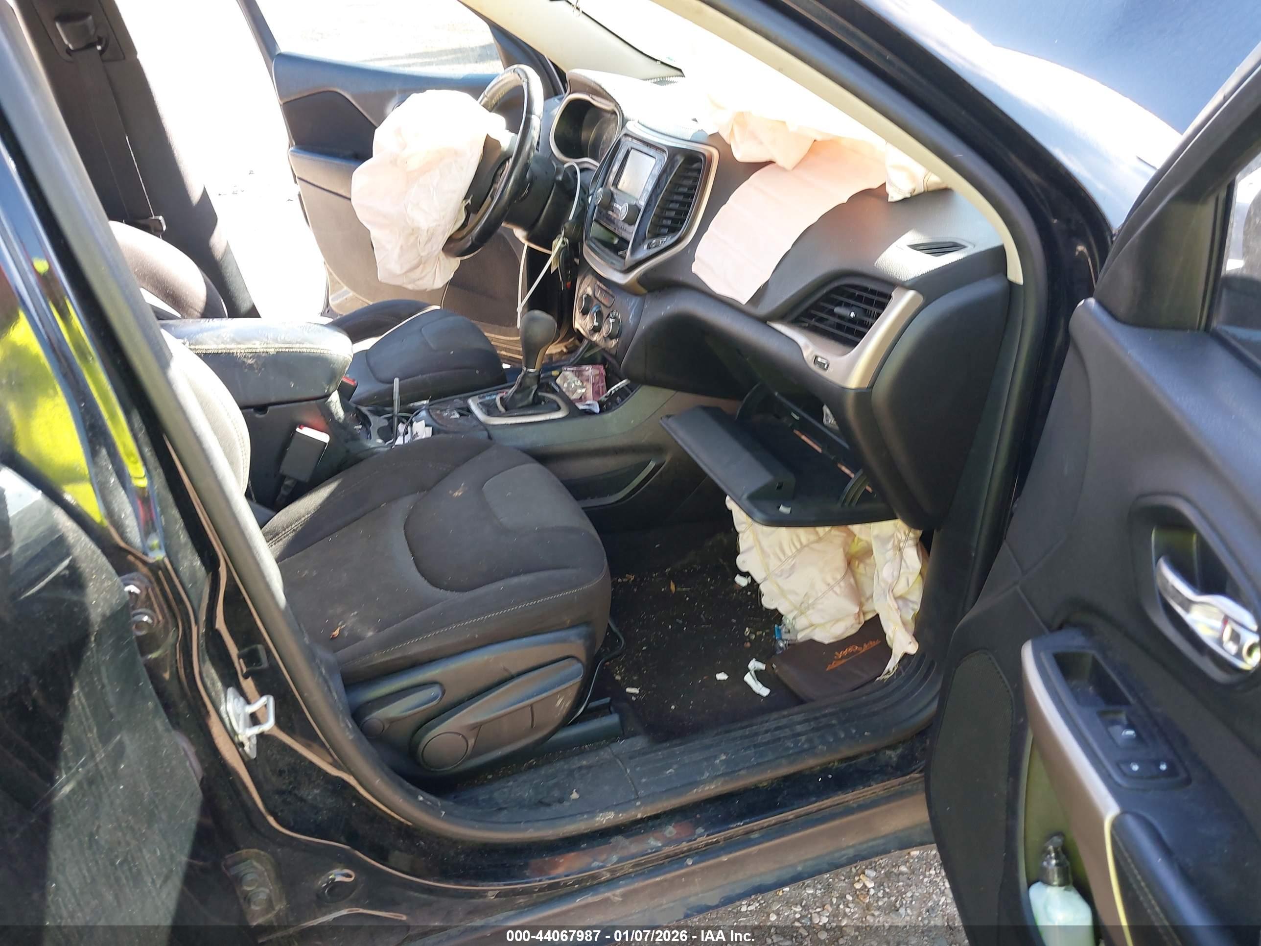 JEEP CHEROKEE image 5