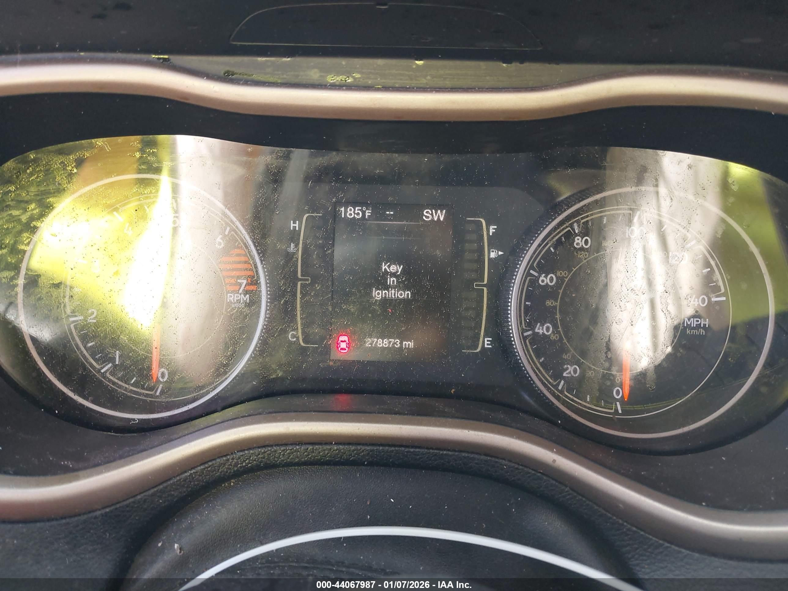JEEP CHEROKEE image 7