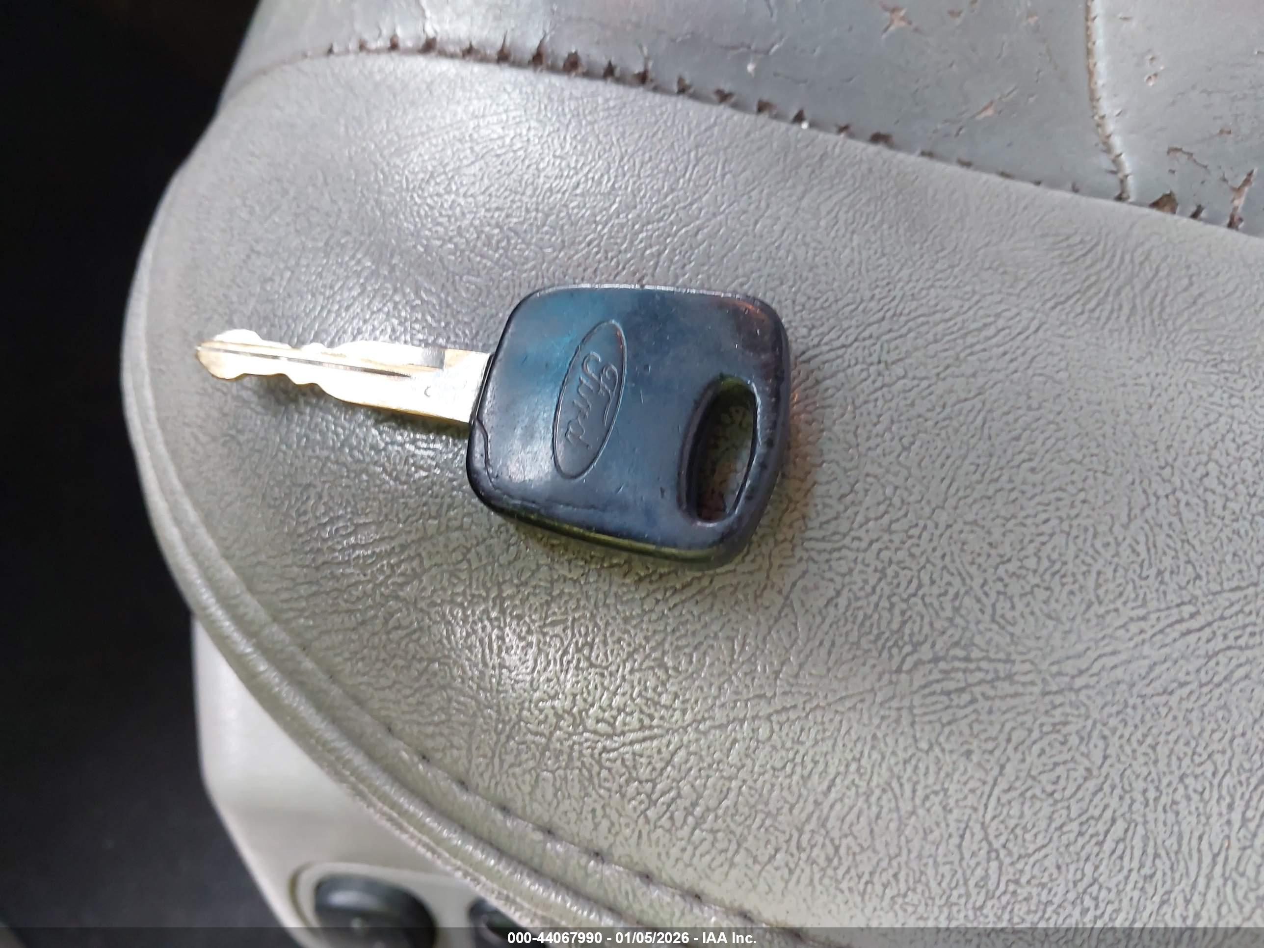 FORD F-150 image 11