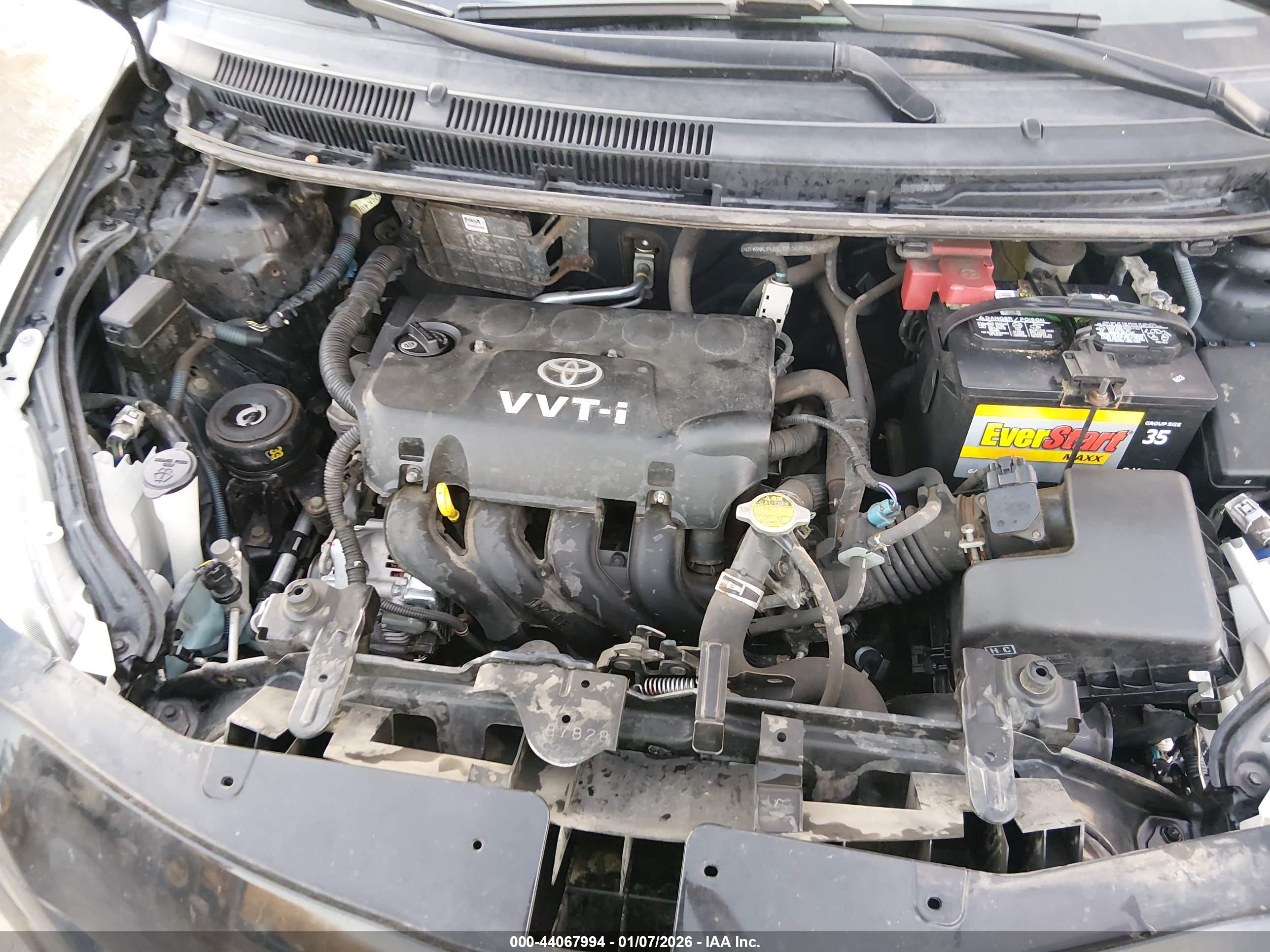 TOYOTA YARIS image 10