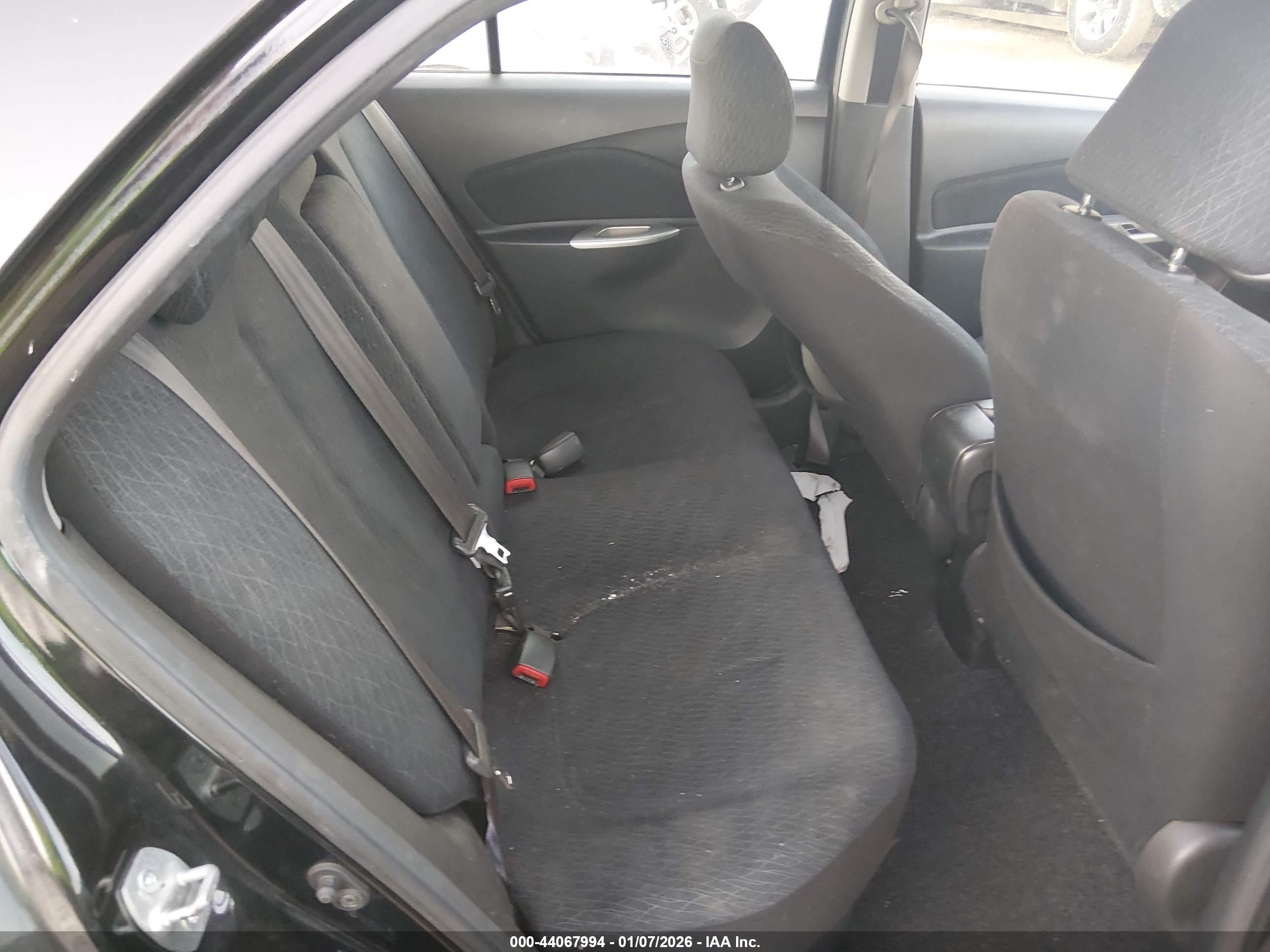 TOYOTA YARIS image 8